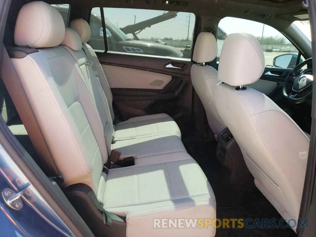 11 fotografías del automóvil dañado 3VV3B7AX4KM061848 VOLKSWAGEN TIGUAN 2019