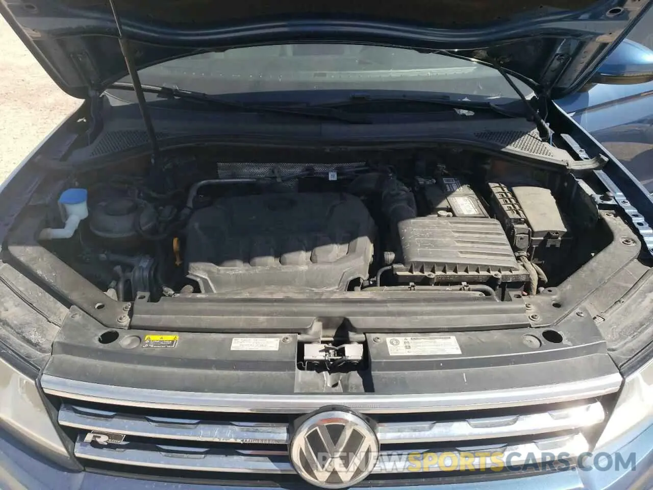 12 fotografías del automóvil dañado 3VV3B7AX4KM061848 VOLKSWAGEN TIGUAN 2019