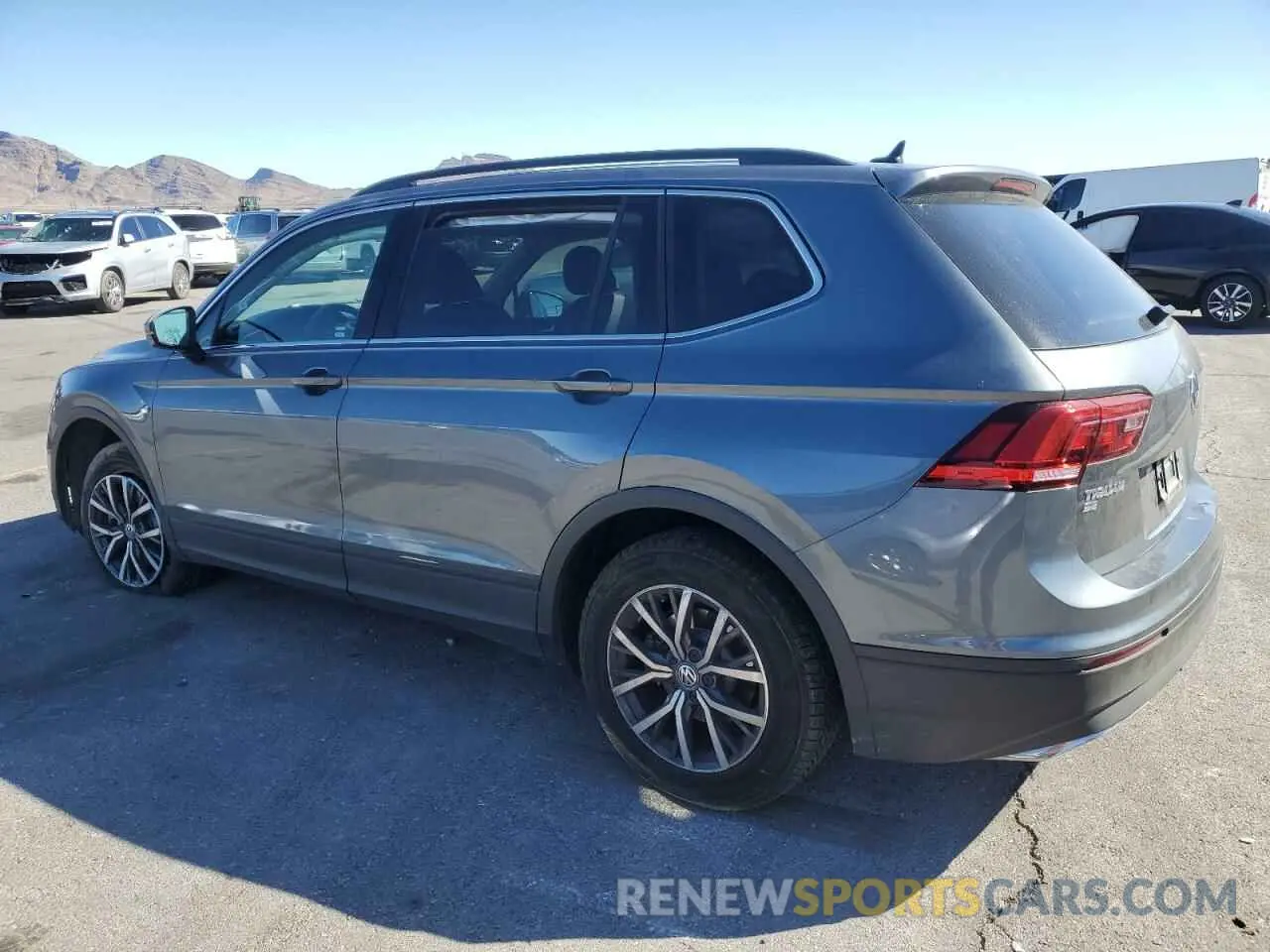2 fotografías del automóvil dañado 3VV3B7AX4KM143031 VOLKSWAGEN TIGUAN 2019