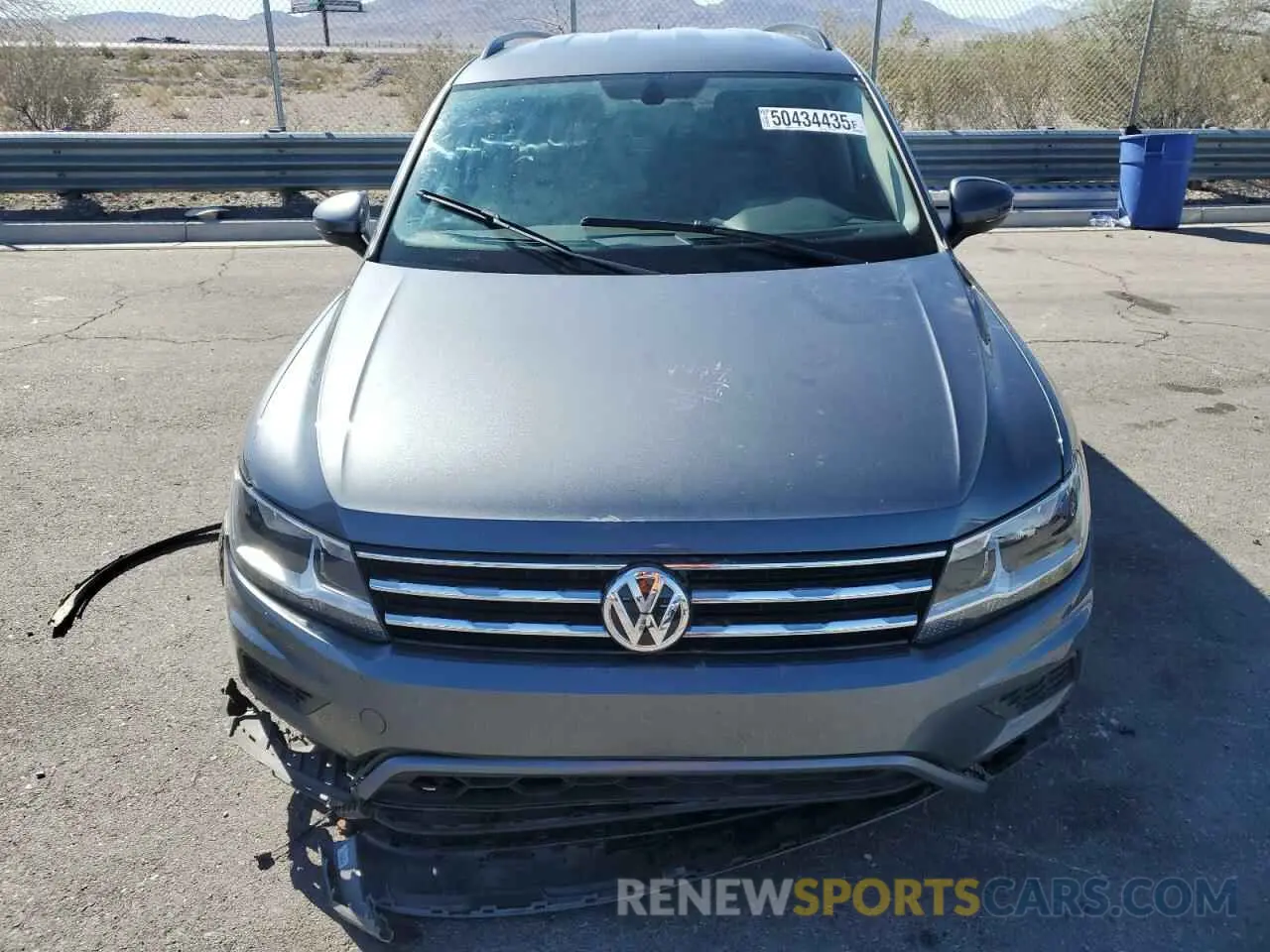 5 fotografías del automóvil dañado 3VV3B7AX4KM143031 VOLKSWAGEN TIGUAN 2019