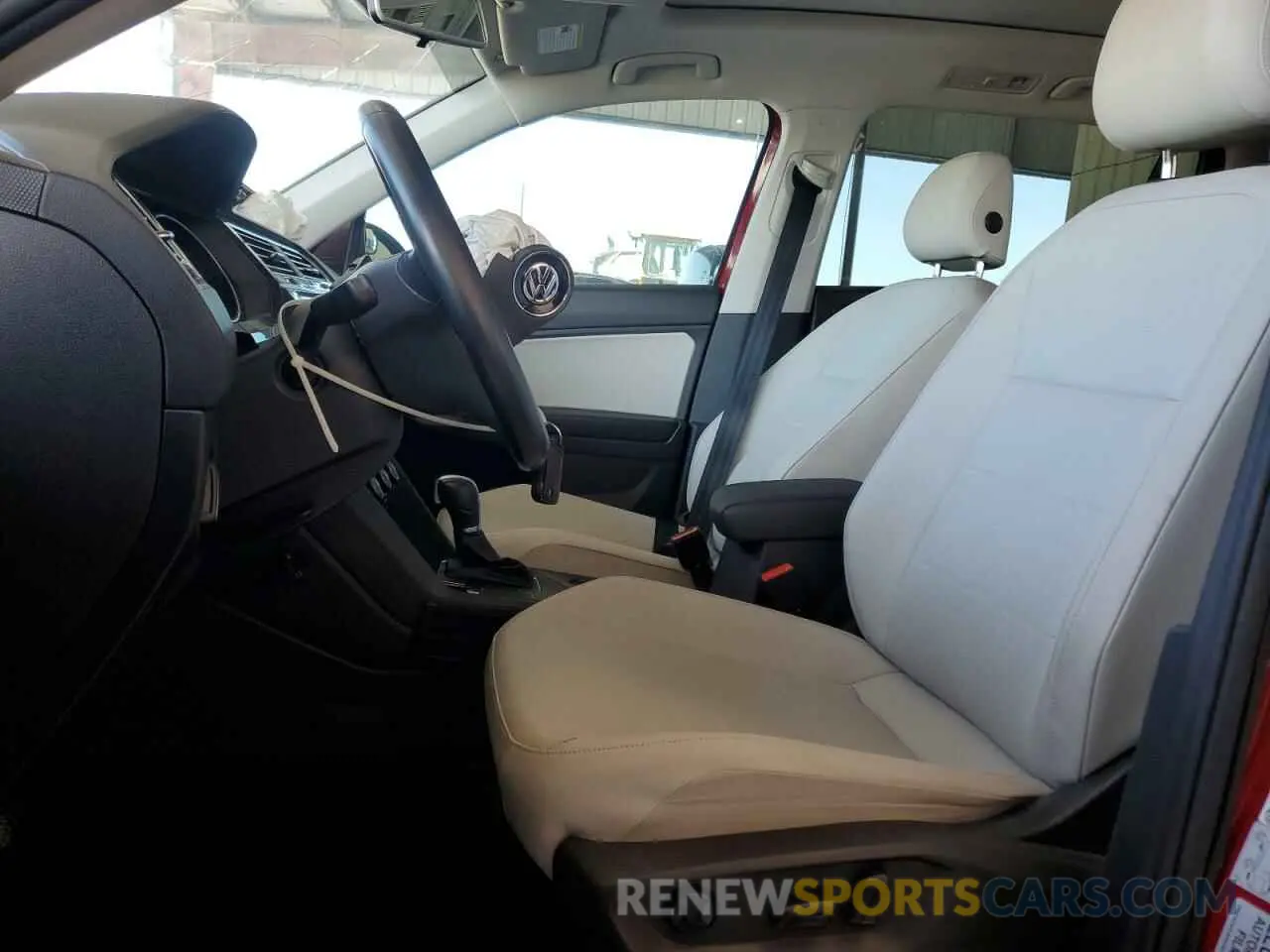 7 fotografías del automóvil dañado 3VV3B7AX5KM153566 VOLKSWAGEN TIGUAN 2019
