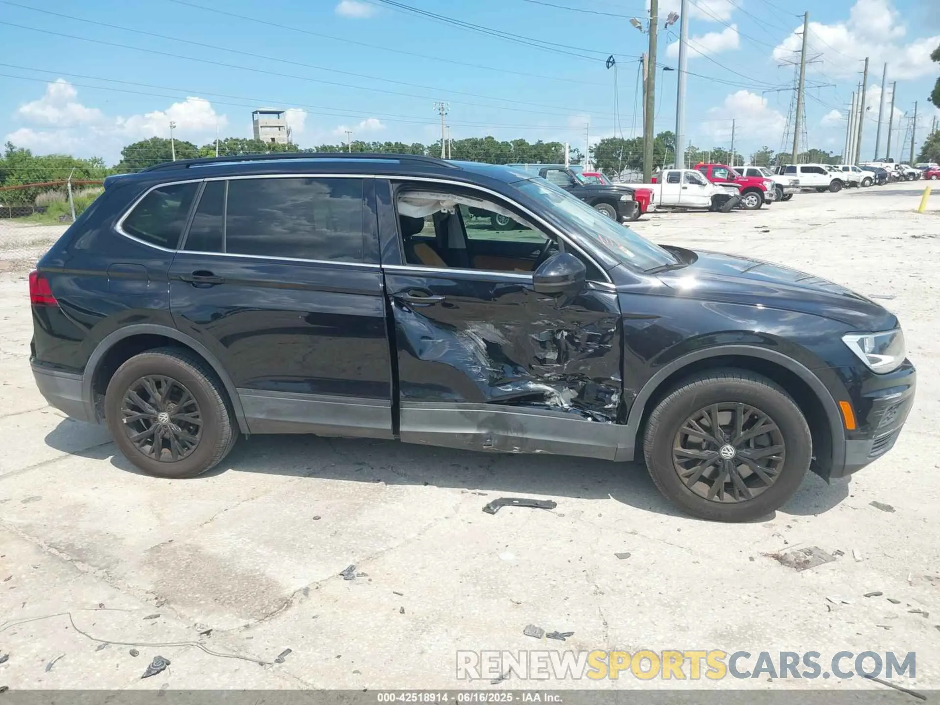 13 fotografías del automóvil dañado 3VV3B7AX6KM098772 VOLKSWAGEN TIGUAN 2019