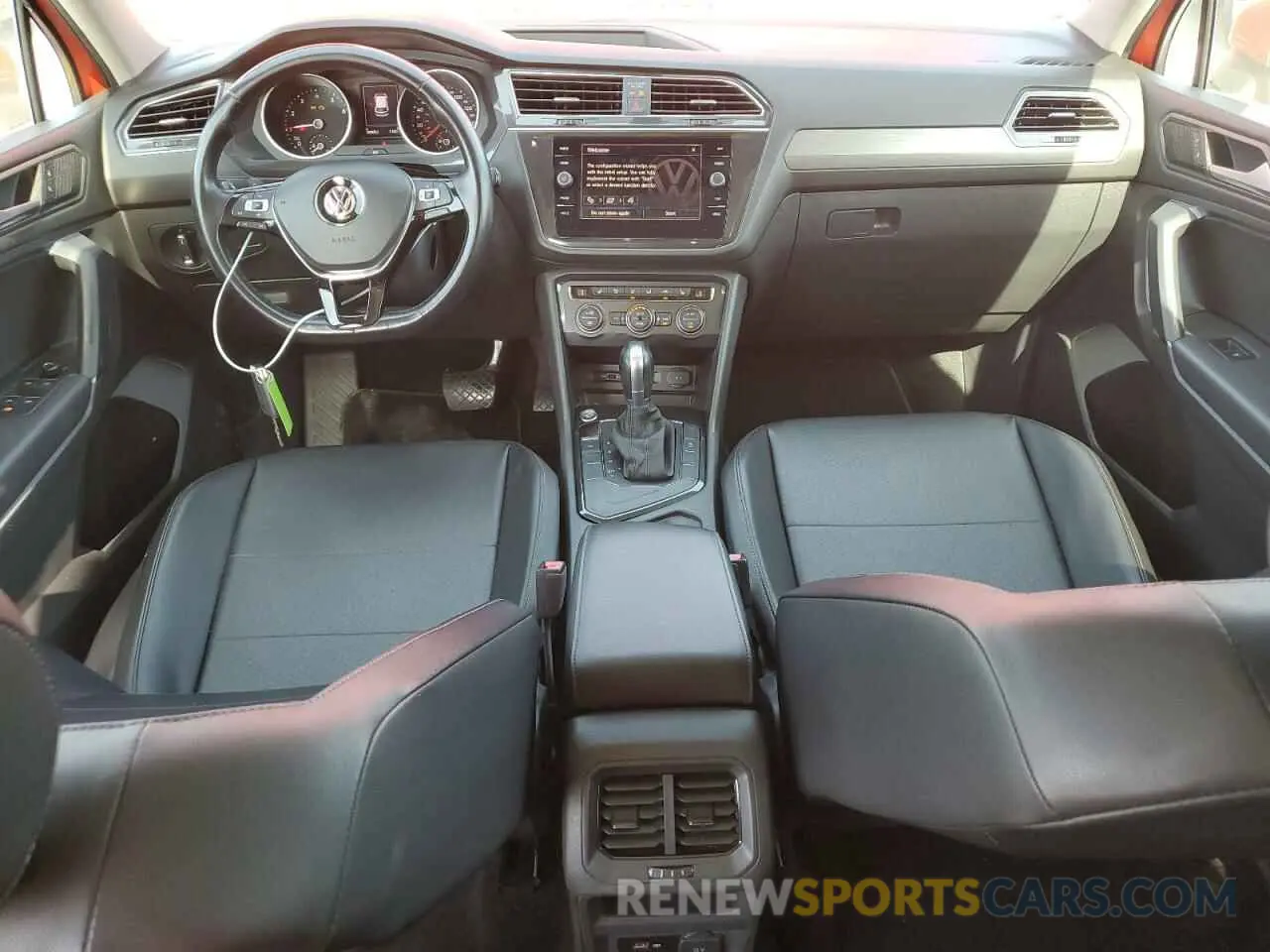 8 fotografías del automóvil dañado 3VV3B7AX7KM013115 VOLKSWAGEN TIGUAN 2019