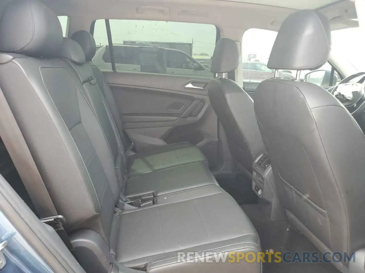 10 fotografías del automóvil dañado 3VV3B7AX7KM083133 VOLKSWAGEN TIGUAN 2019