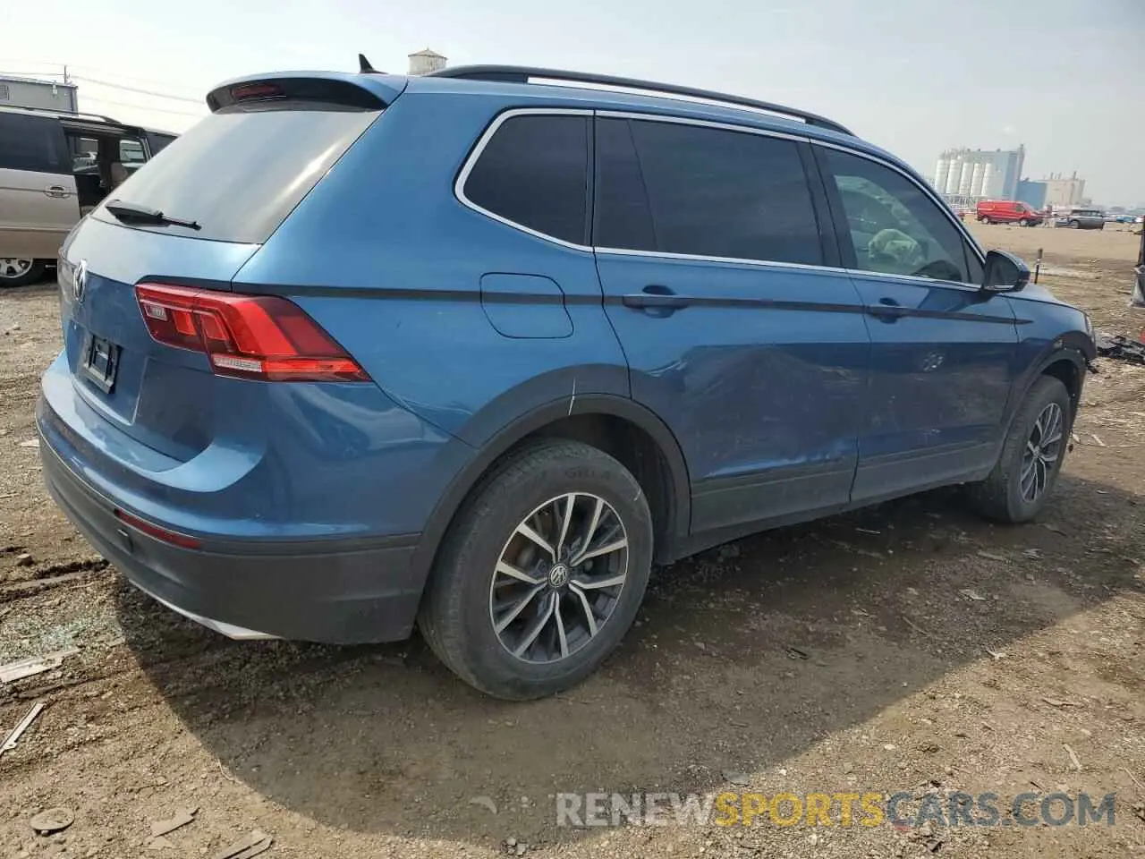 3 fotografías del automóvil dañado 3VV3B7AX7KM083133 VOLKSWAGEN TIGUAN 2019
