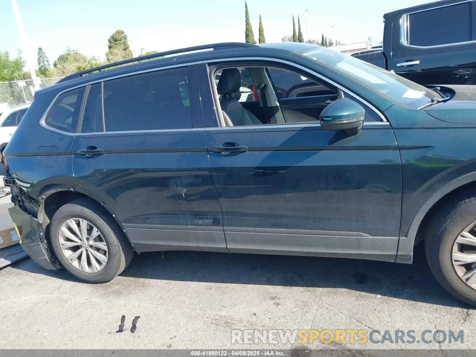 13 fotografías del automóvil dañado 3VV3B7AX8KM044731 VOLKSWAGEN TIGUAN 2019