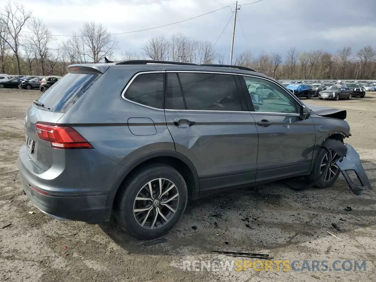 3 fotografías del automóvil dañado 3VV3B7AX8KM068074 VOLKSWAGEN TIGUAN 2019