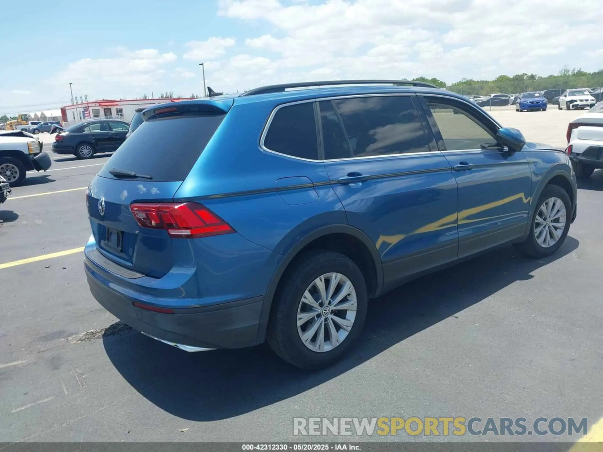 4 fotografías del automóvil dañado 3VV3B7AX9KM057438 VOLKSWAGEN TIGUAN 2019