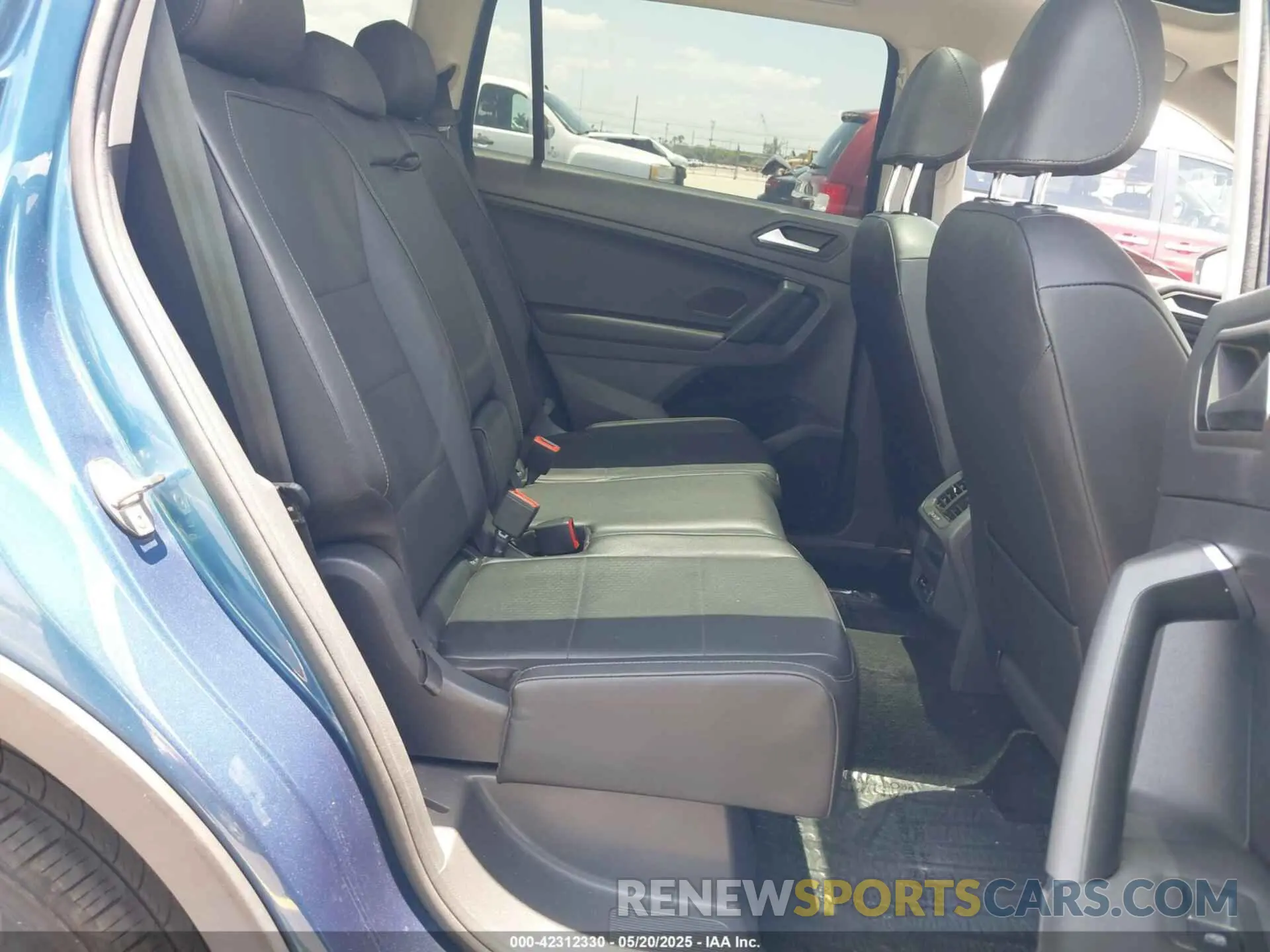 8 fotografías del automóvil dañado 3VV3B7AX9KM057438 VOLKSWAGEN TIGUAN 2019