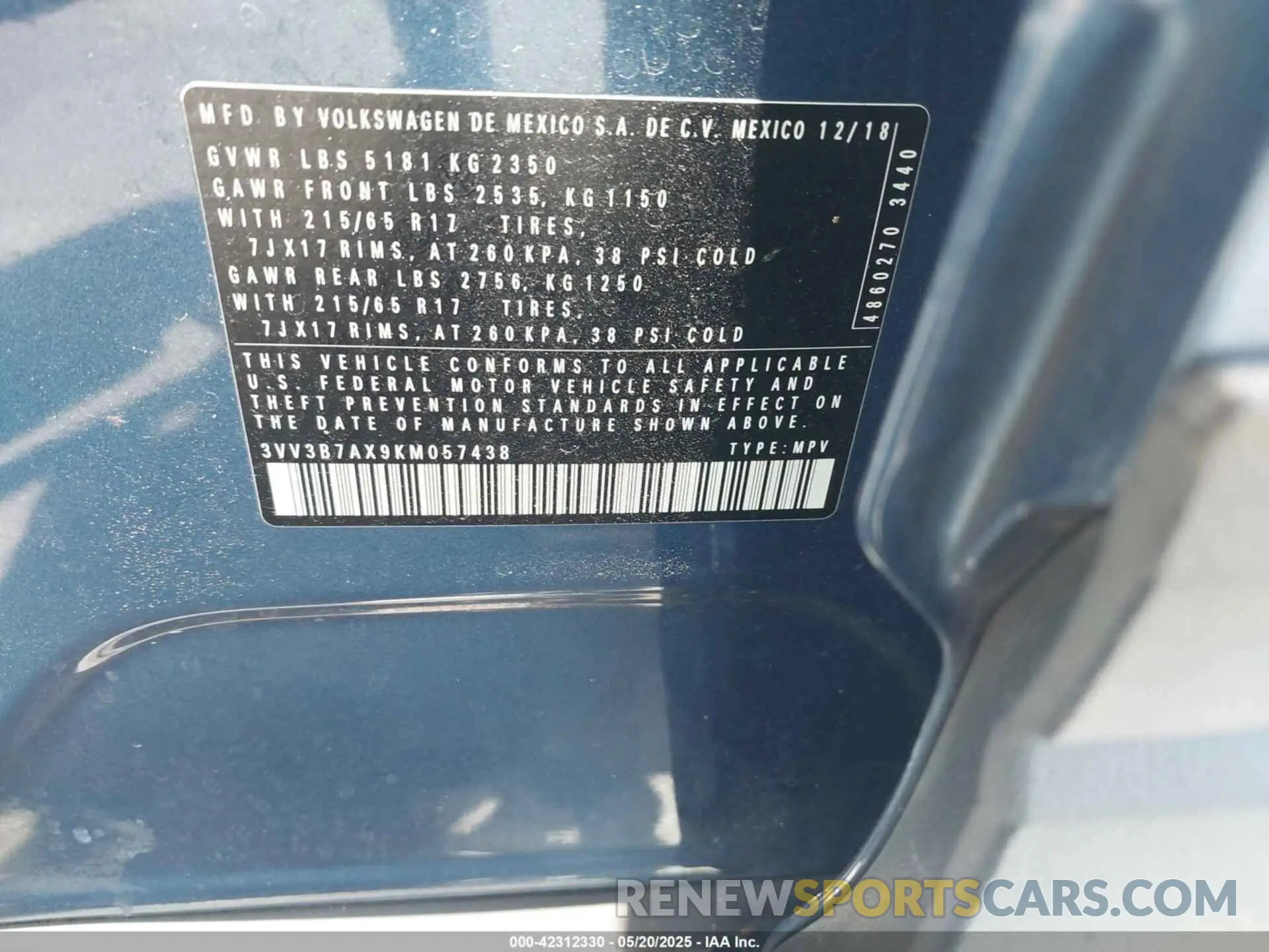 9 fotografías del automóvil dañado 3VV3B7AX9KM057438 VOLKSWAGEN TIGUAN 2019