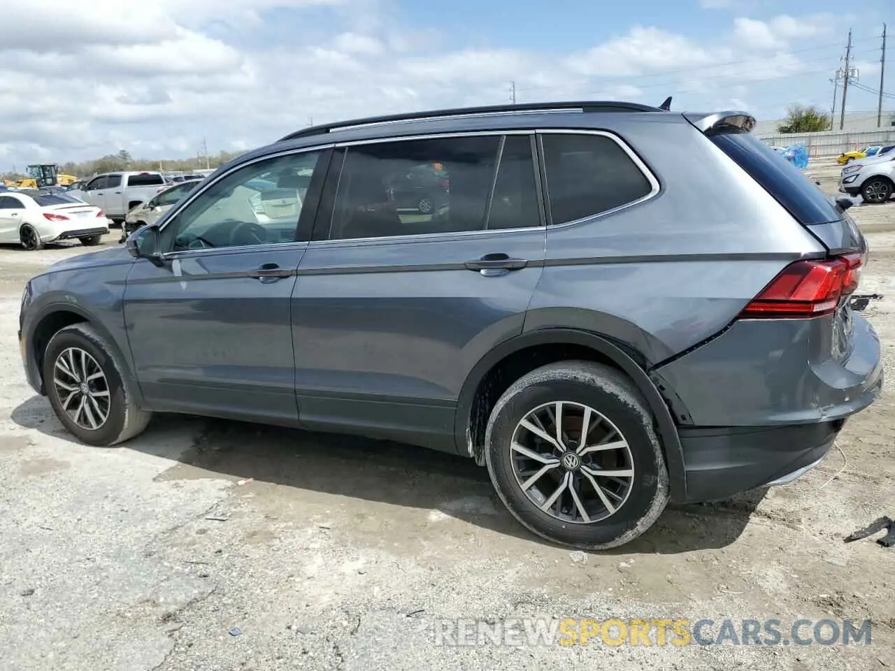 2 fotografías del automóvil dañado 3VV3B7AX9KM063174 VOLKSWAGEN TIGUAN 2019