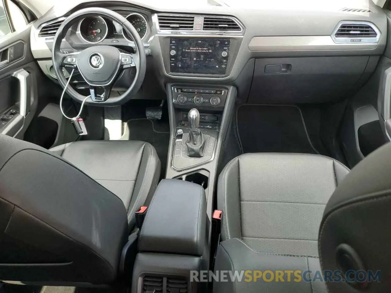 8 fotografías del automóvil dañado 3VV3B7AX9KM063174 VOLKSWAGEN TIGUAN 2019