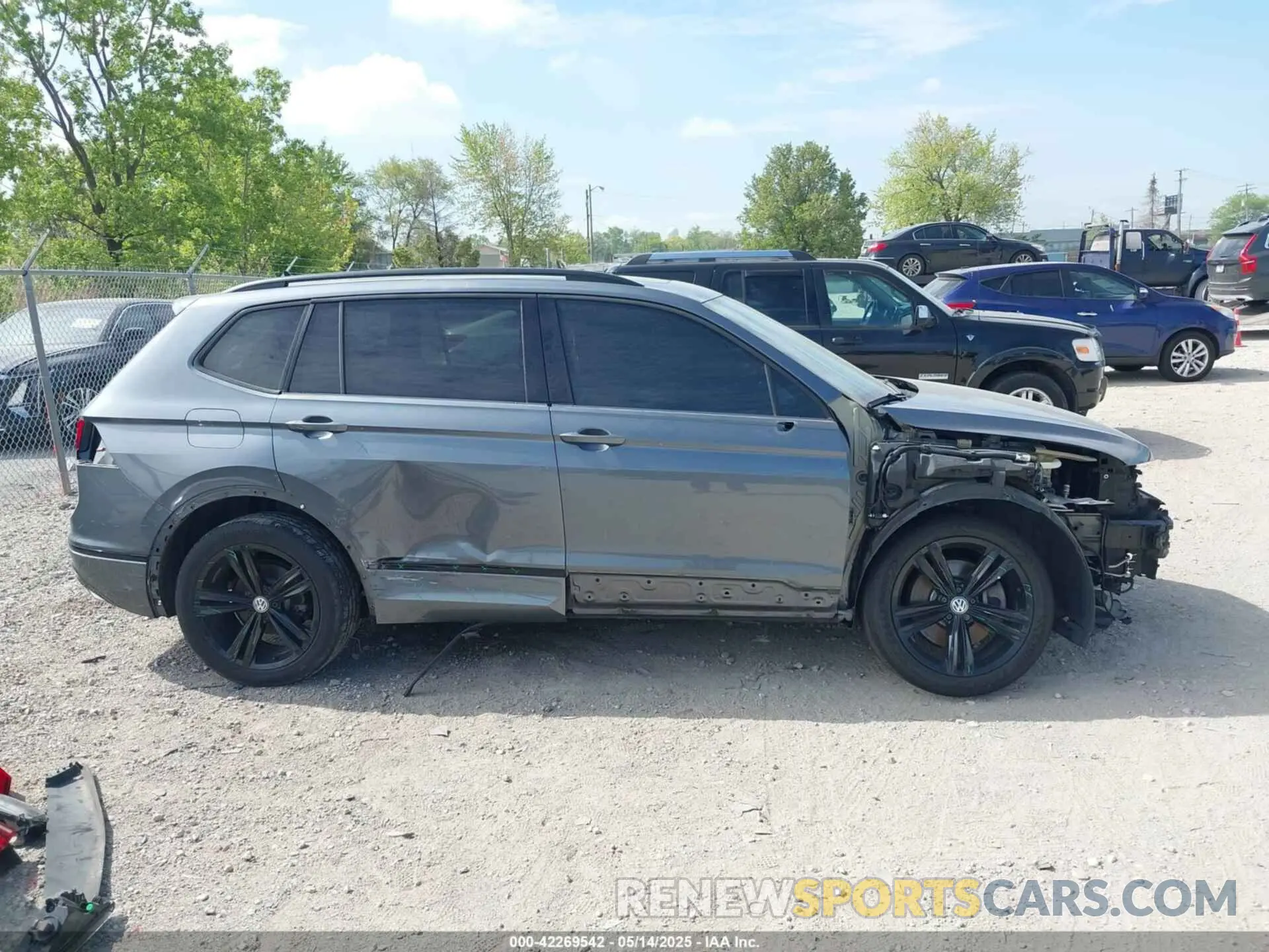 14 fotografías del automóvil dañado 3VV3B7AX9KM134177 VOLKSWAGEN TIGUAN 2019