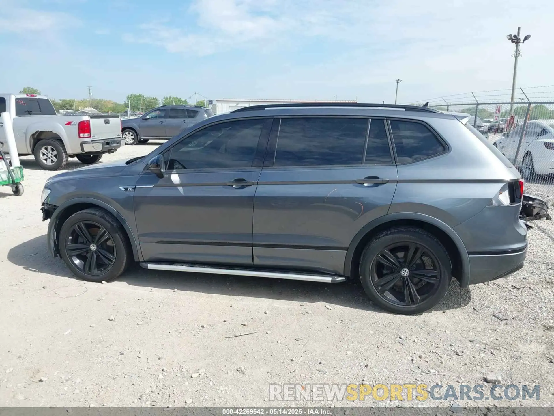 15 fotografías del automóvil dañado 3VV3B7AX9KM134177 VOLKSWAGEN TIGUAN 2019