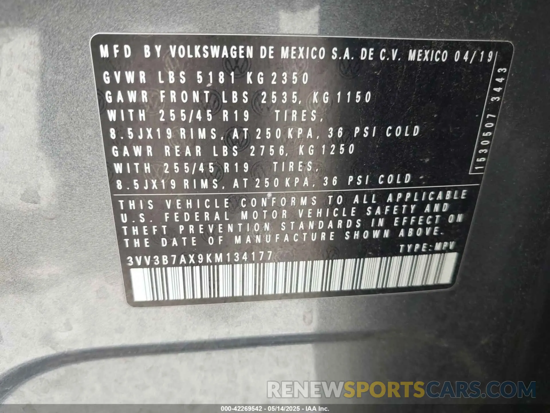 9 fotografías del automóvil dañado 3VV3B7AX9KM134177 VOLKSWAGEN TIGUAN 2019