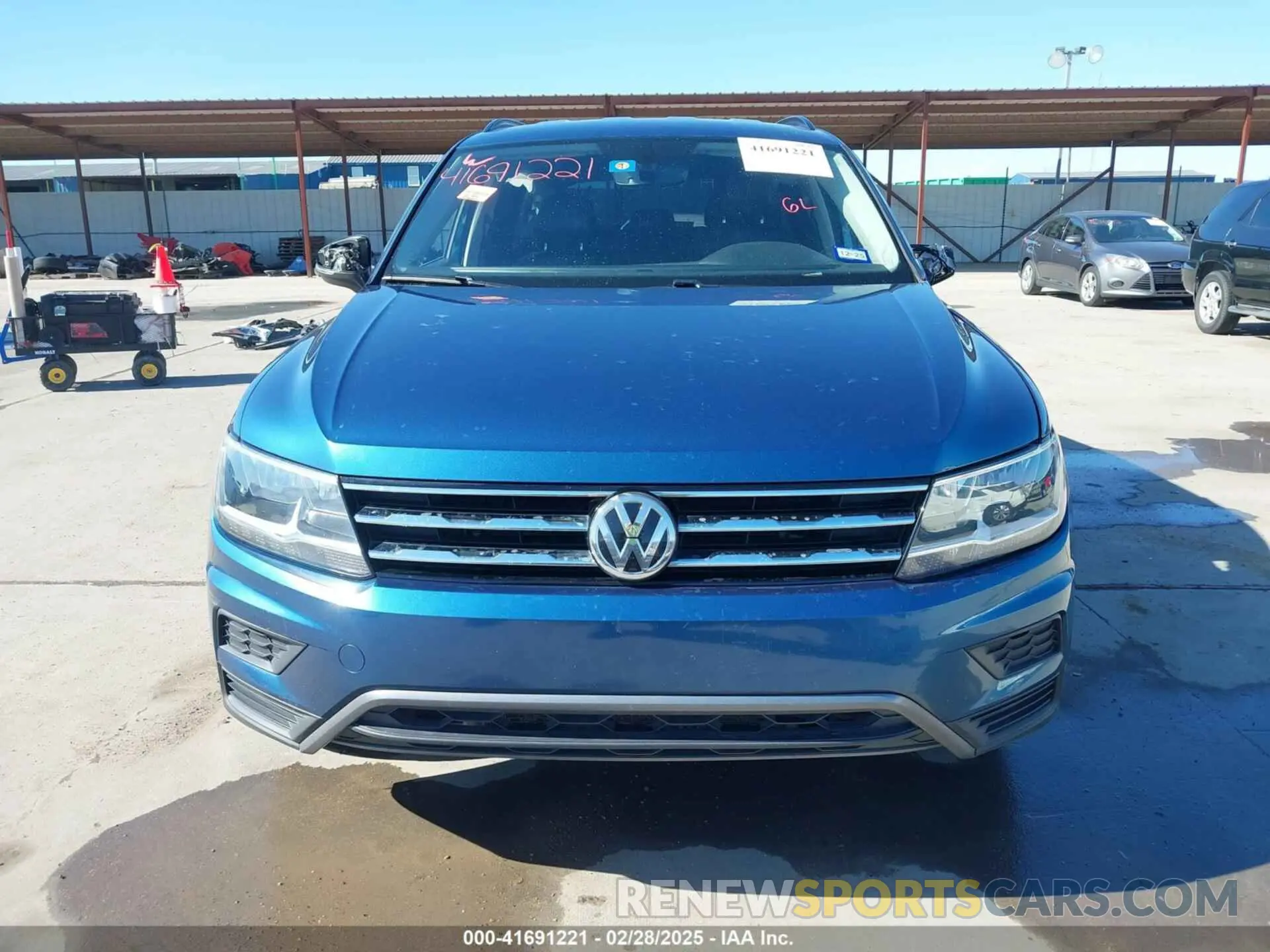 12 fotografías del automóvil dañado 3VV3B7AX9KM197862 VOLKSWAGEN TIGUAN 2019