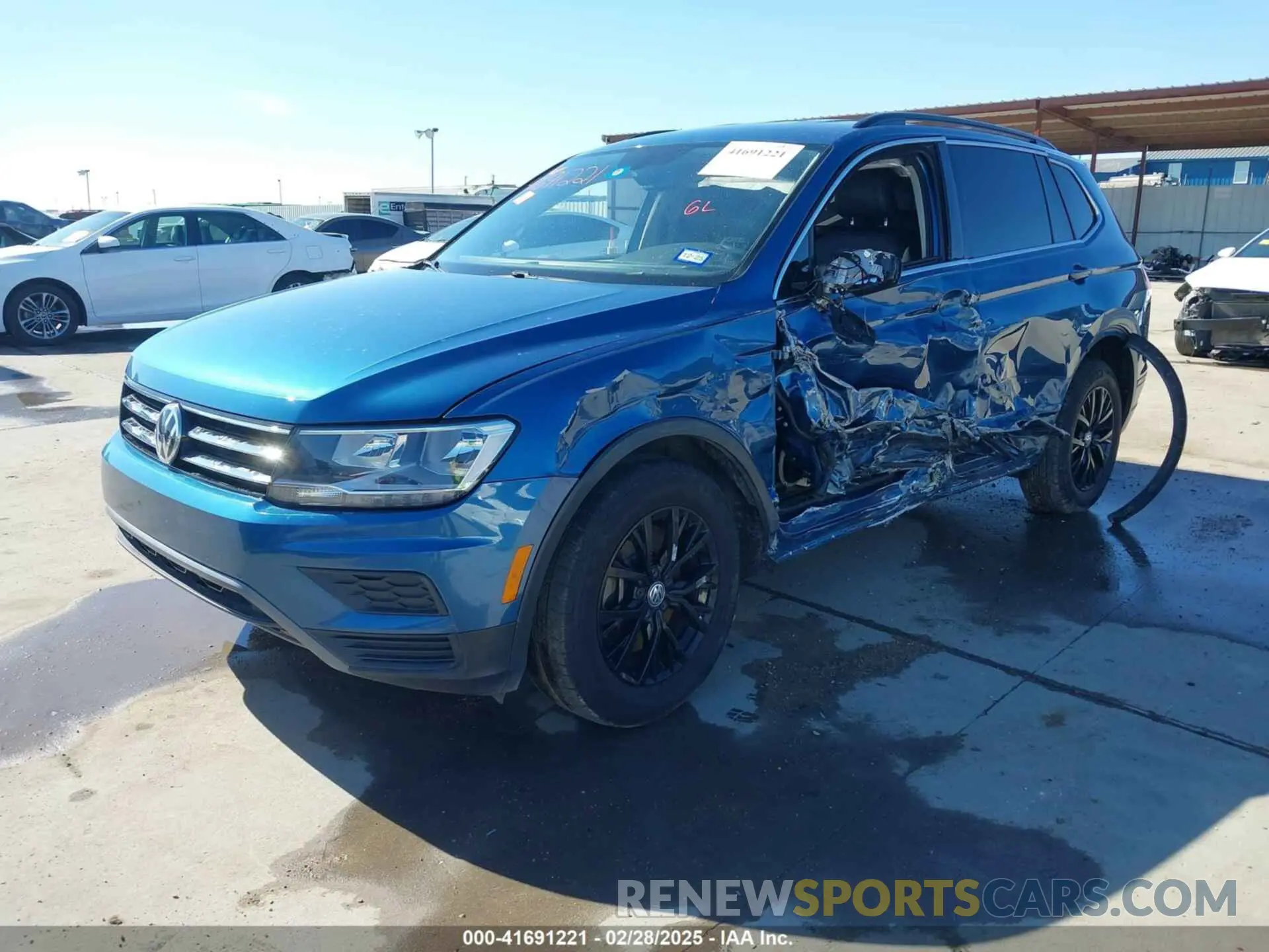 2 fotografías del automóvil dañado 3VV3B7AX9KM197862 VOLKSWAGEN TIGUAN 2019