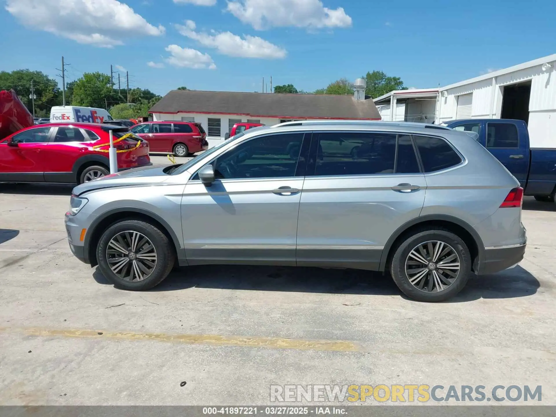 15 fotografías del automóvil dañado 3VV3B7AXXKM133247 VOLKSWAGEN TIGUAN 2019