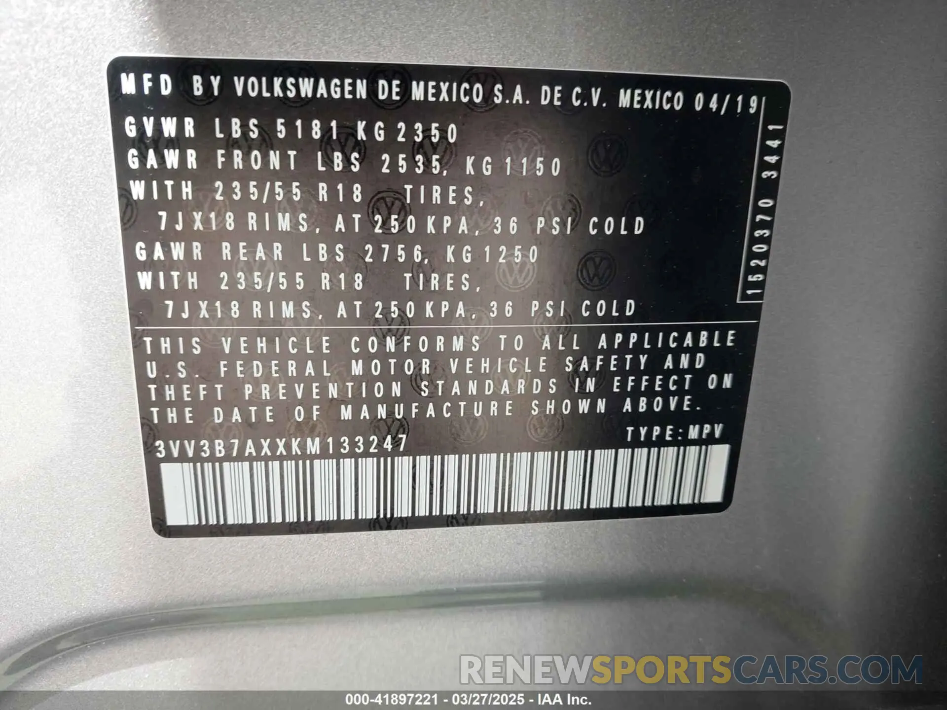 9 fotografías del automóvil dañado 3VV3B7AXXKM133247 VOLKSWAGEN TIGUAN 2019