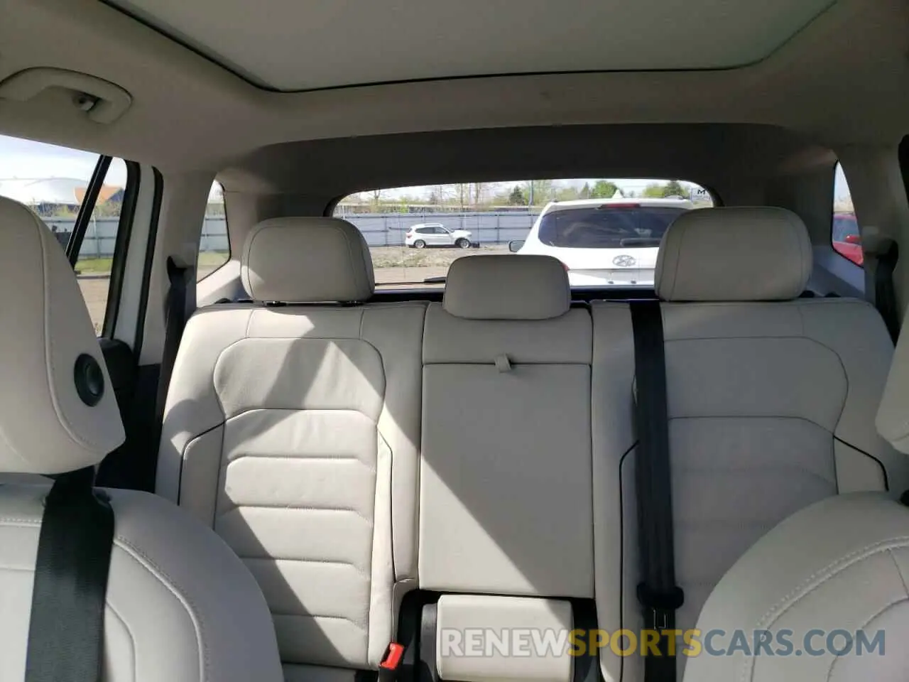 10 fotografías del automóvil dañado 3VV4B7AX0KM039690 VOLKSWAGEN TIGUAN 2019