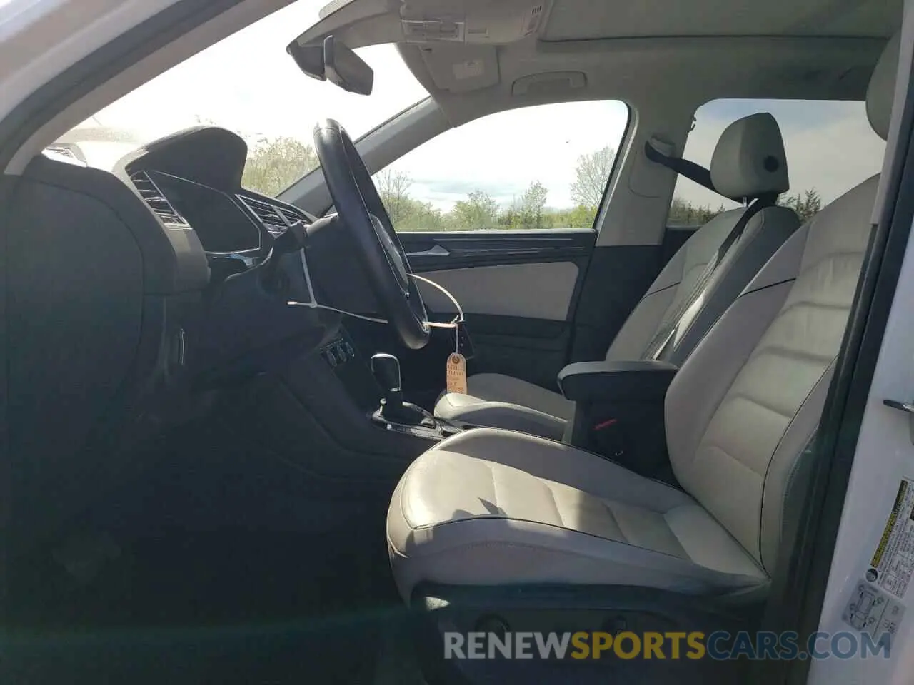 7 fotografías del automóvil dañado 3VV4B7AX0KM039690 VOLKSWAGEN TIGUAN 2019
