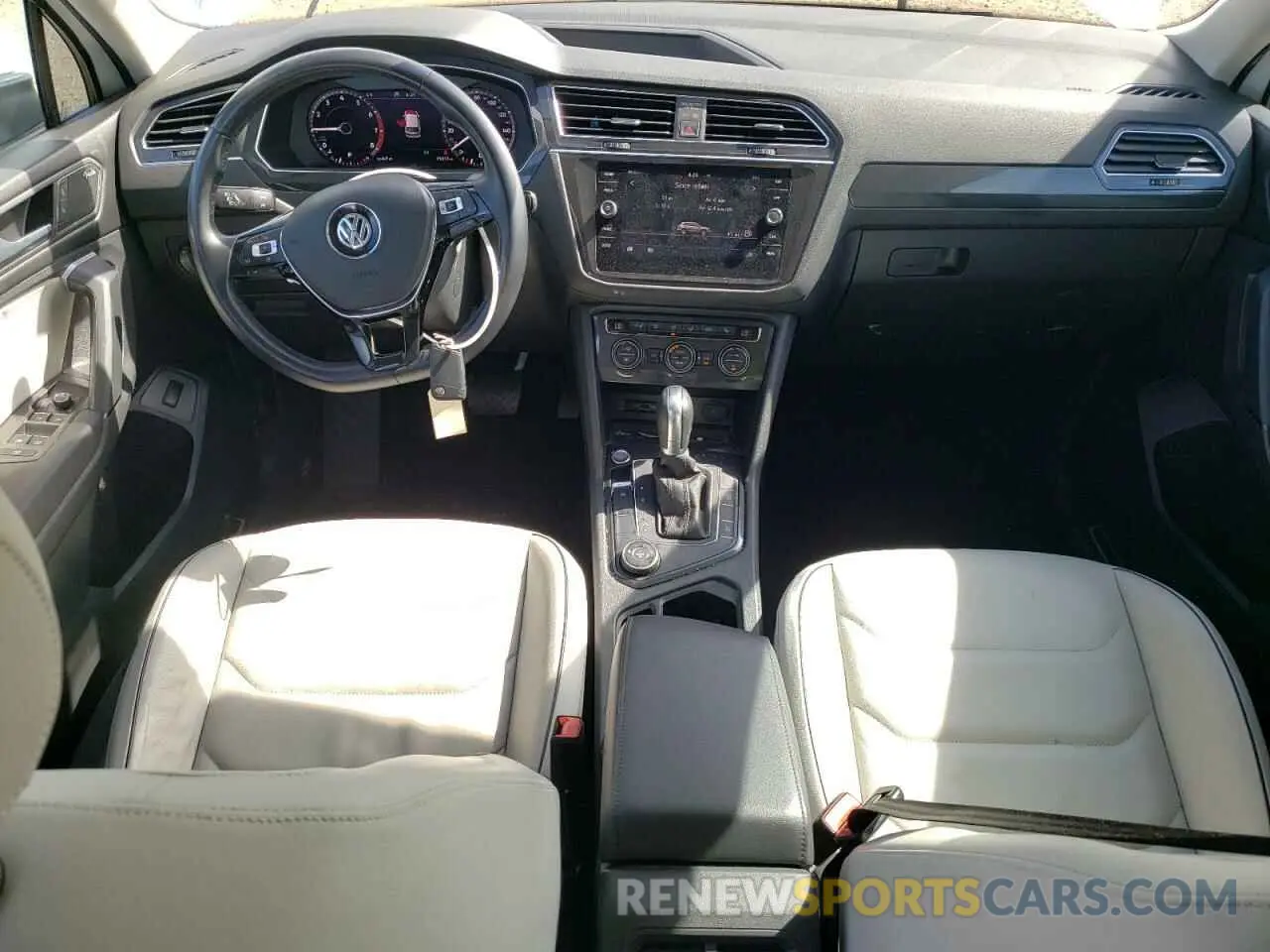 8 fotografías del automóvil dañado 3VV4B7AX0KM039690 VOLKSWAGEN TIGUAN 2019
