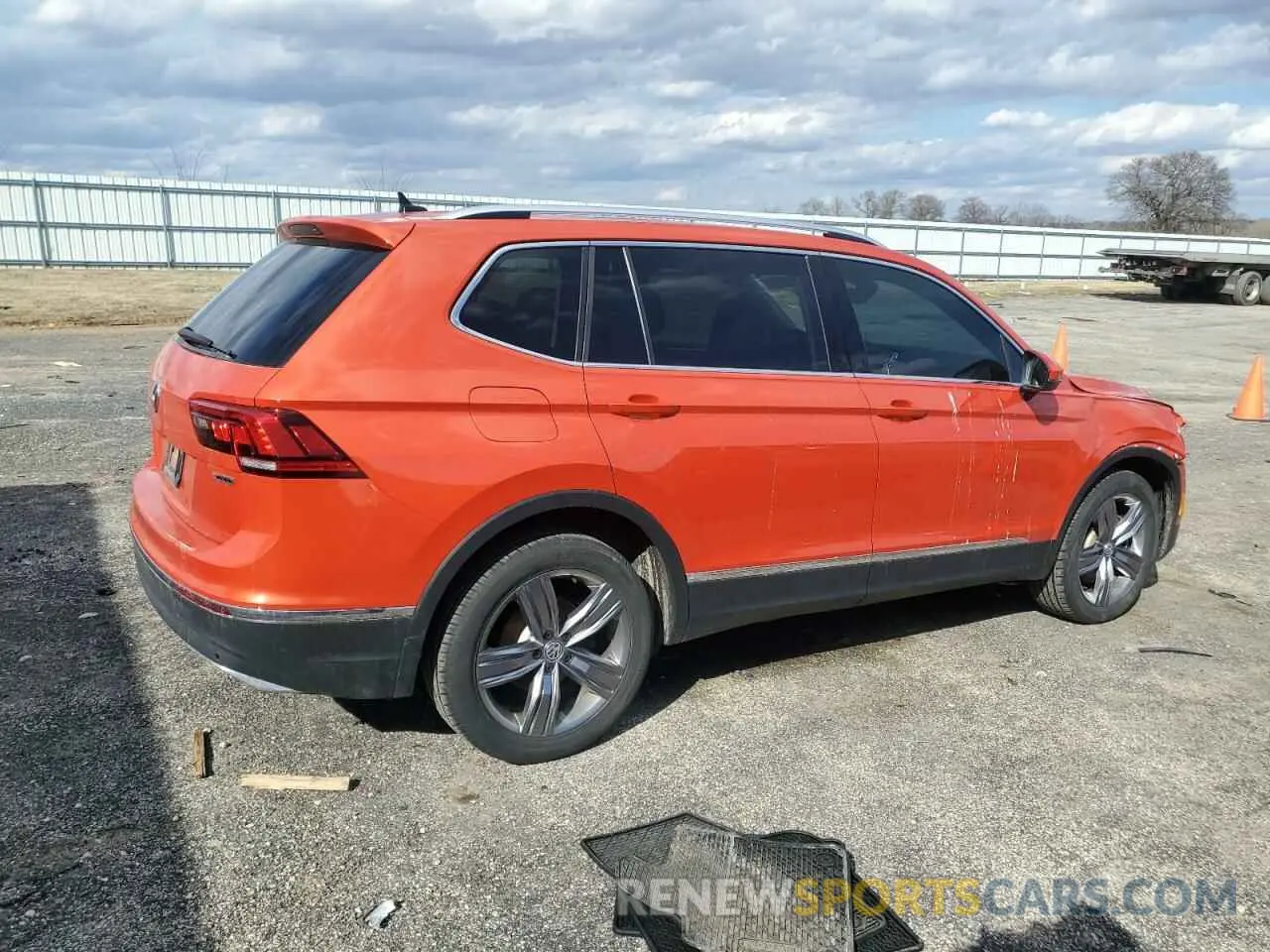 3 fotografías del automóvil dañado 3VV4B7AX4KM126301 VOLKSWAGEN TIGUAN 2019