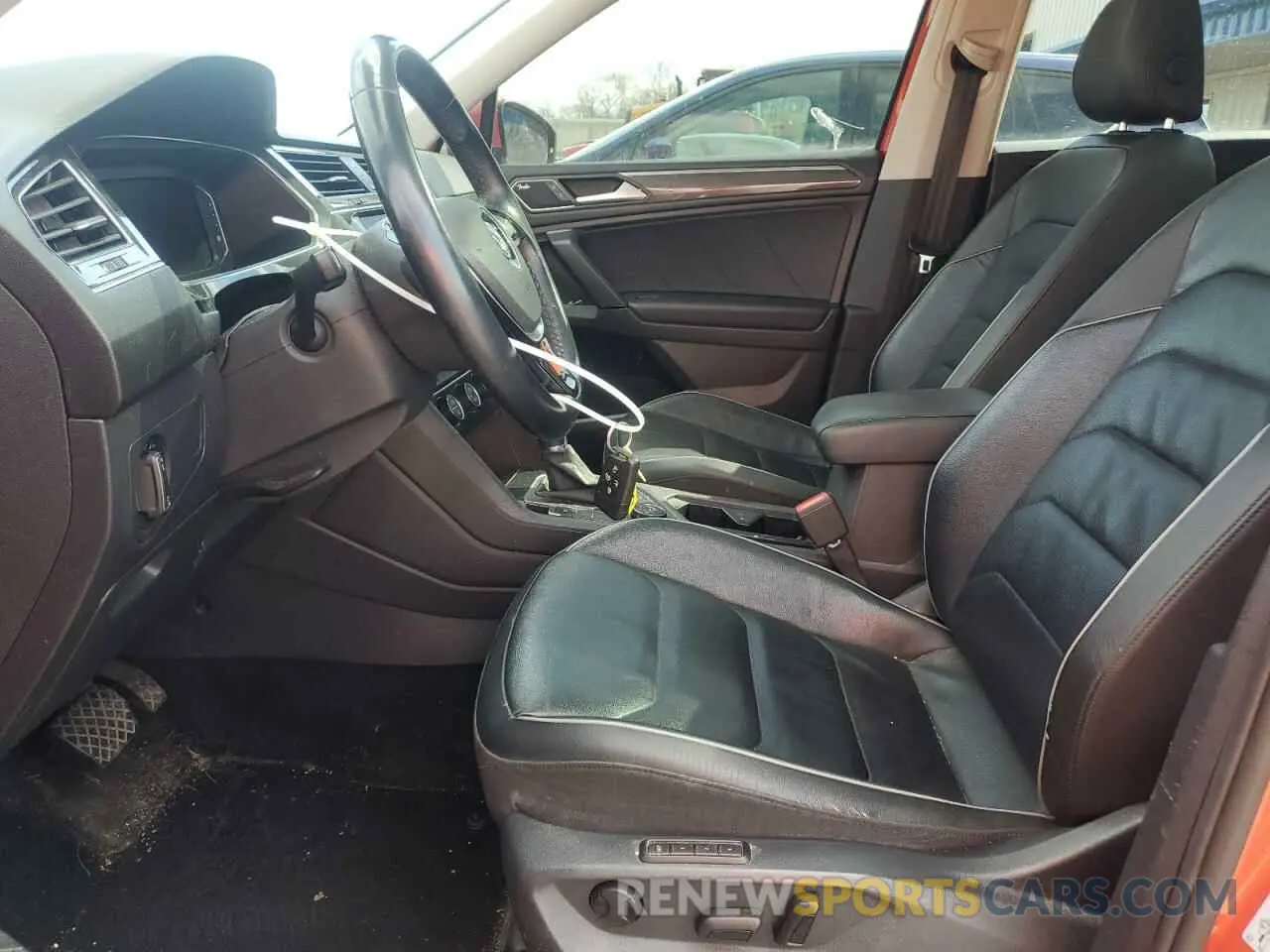 7 fotografías del automóvil dañado 3VV4B7AX4KM126301 VOLKSWAGEN TIGUAN 2019