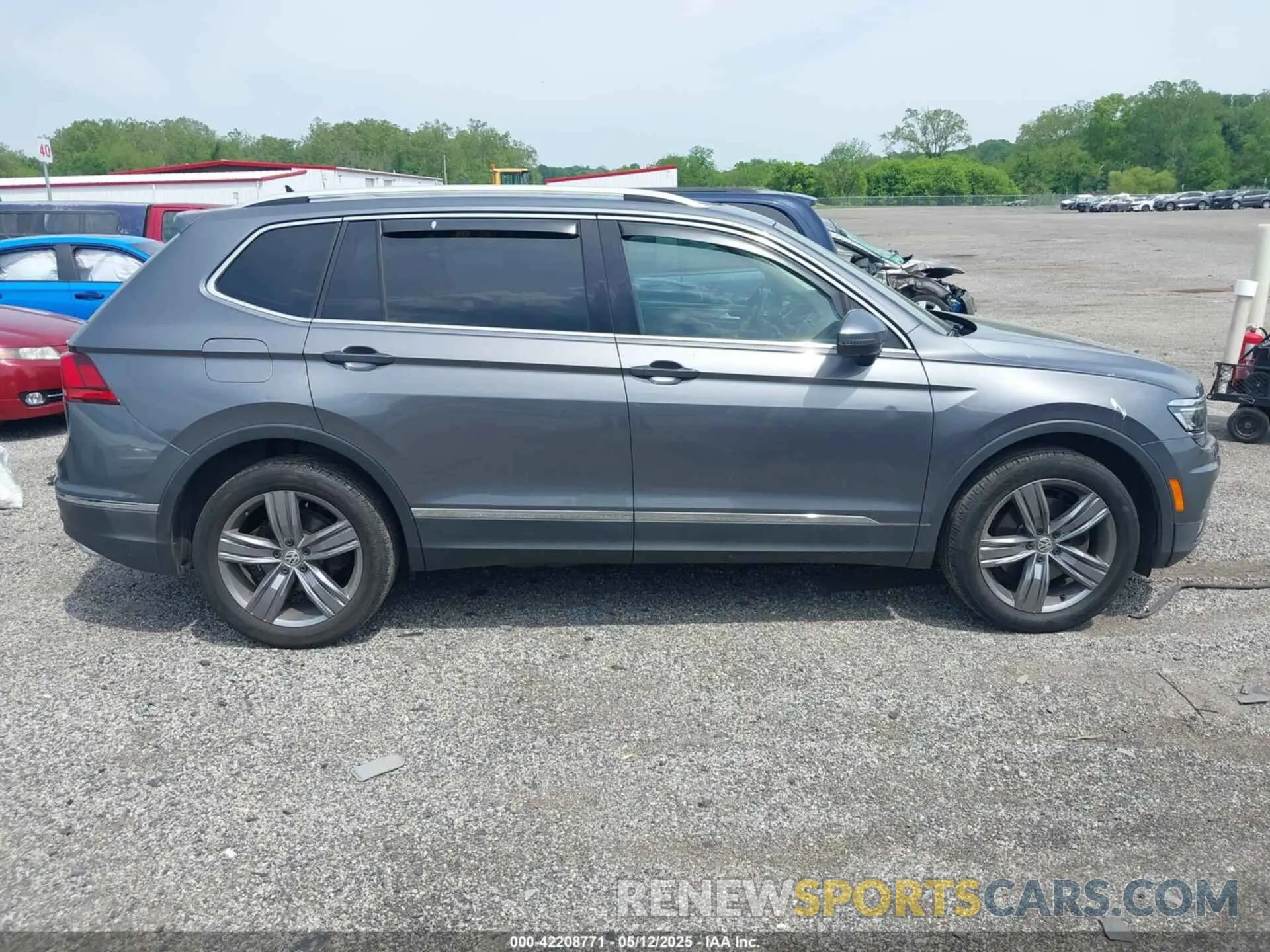 13 fotografías del automóvil dañado 3VV4B7AXXKM021780 VOLKSWAGEN TIGUAN 2019
