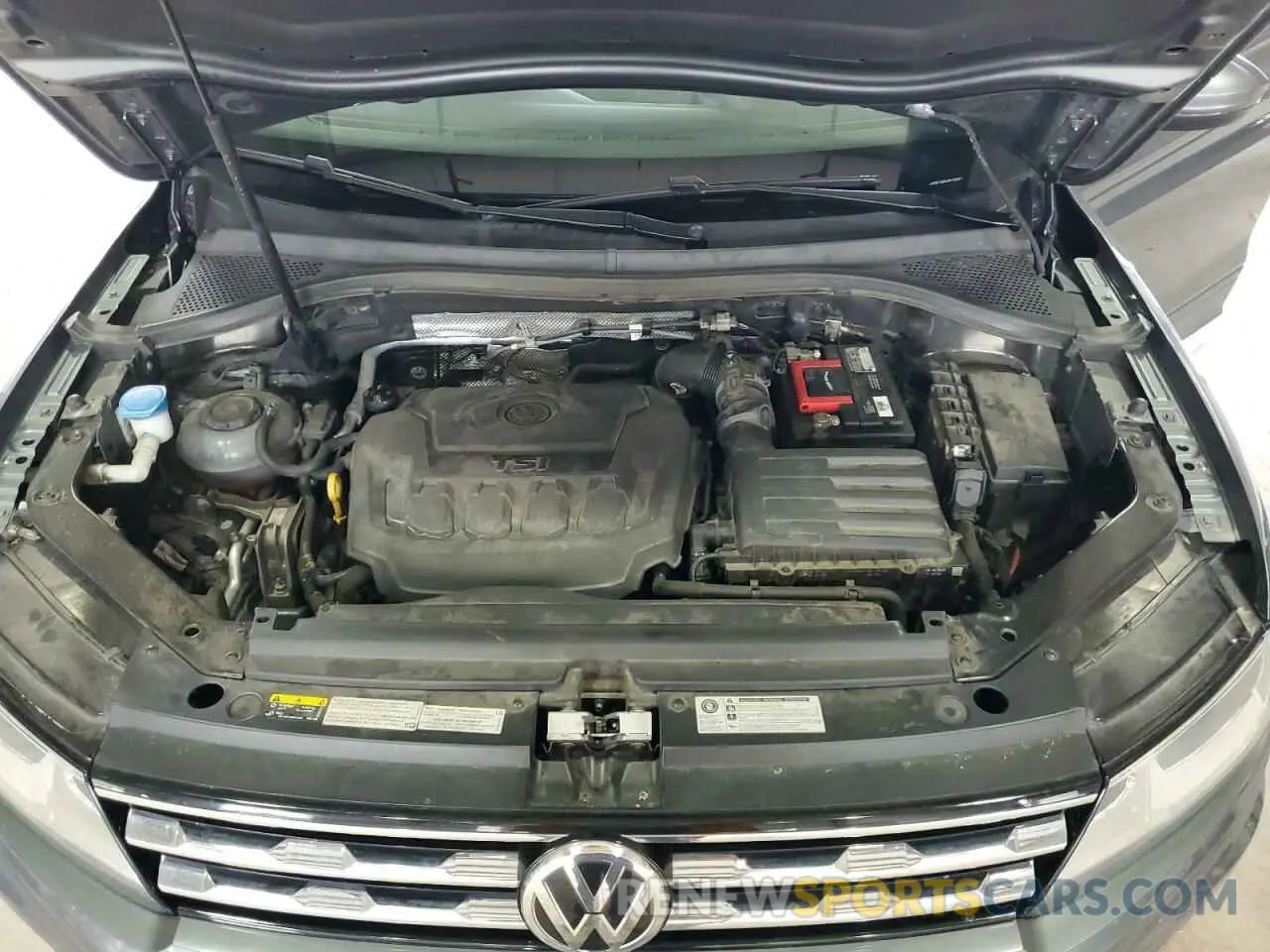 12 fotografías del automóvil dañado 3VV0B7AX2LM122621 VOLKSWAGEN TIGUAN 2020