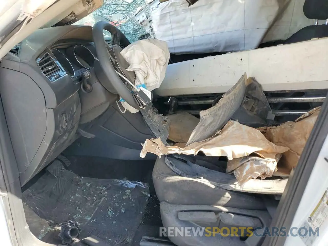 7 fotografías del automóvil dañado 3VV0B7AX4LM020785 VOLKSWAGEN TIGUAN 2020