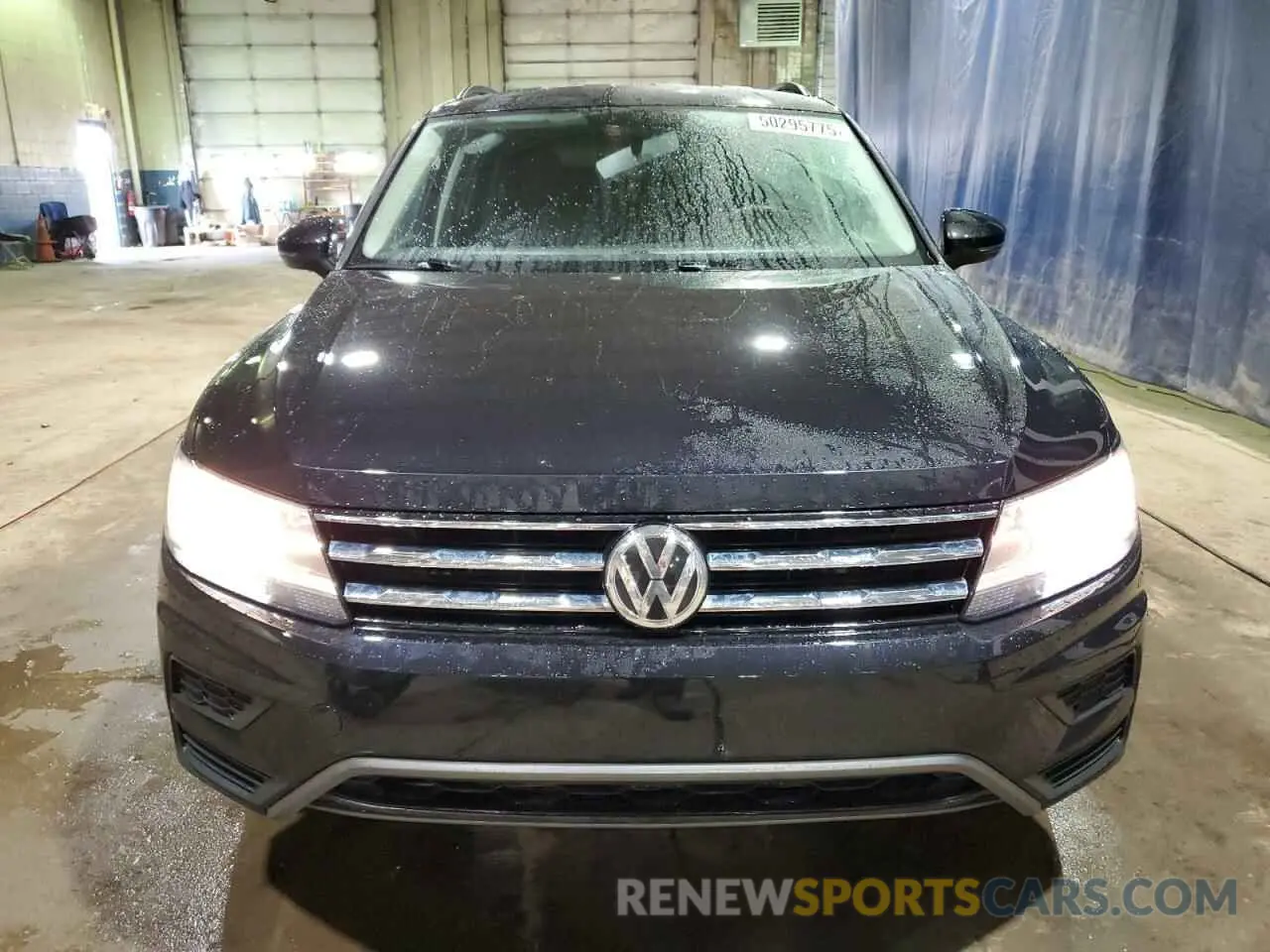 5 fotografías del automóvil dañado 3VV0B7AX7LM043851 VOLKSWAGEN TIGUAN 2020