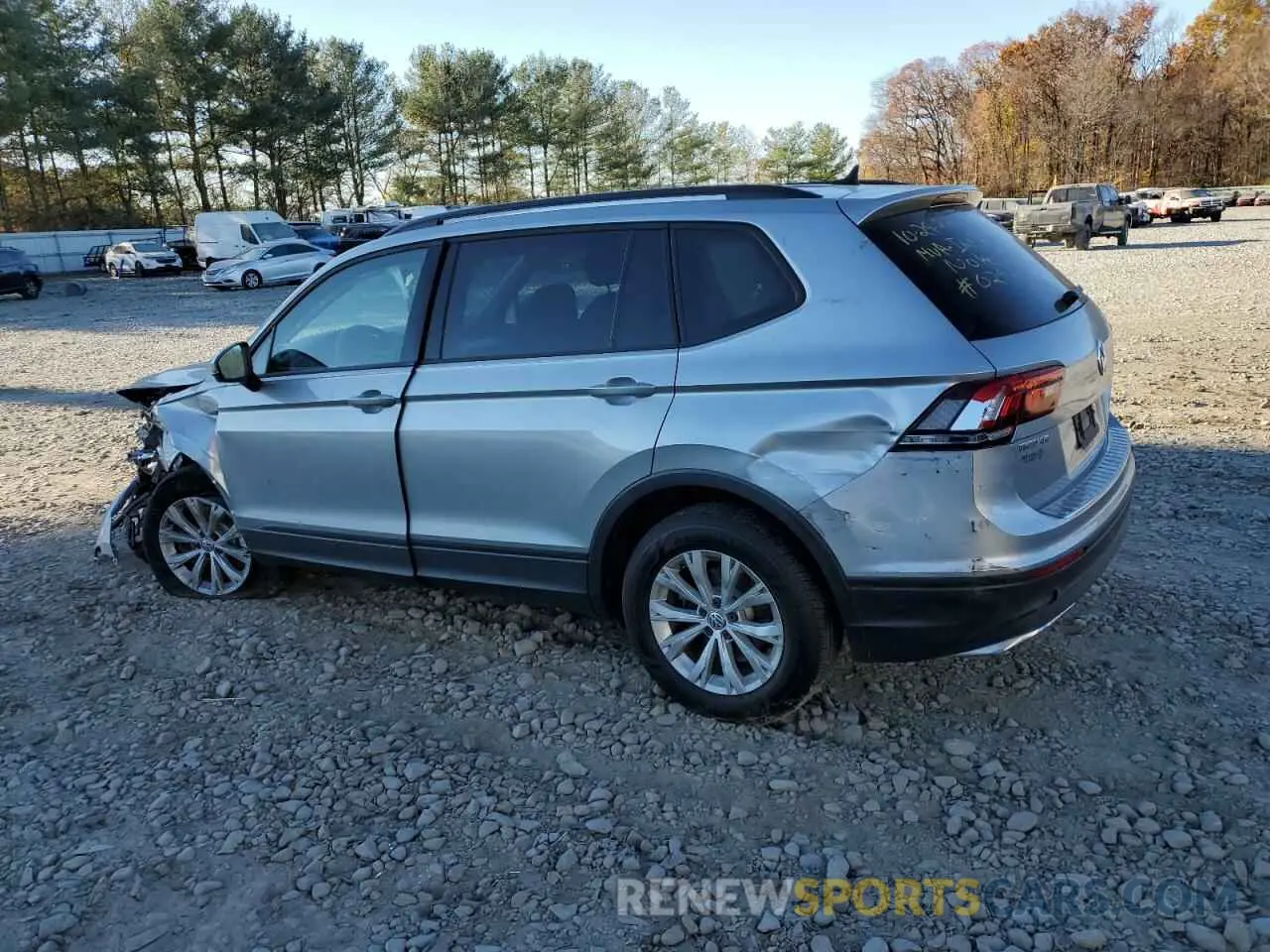 2 fotografías del automóvil dañado 3VV0B7AXXLM102942 VOLKSWAGEN TIGUAN 2020