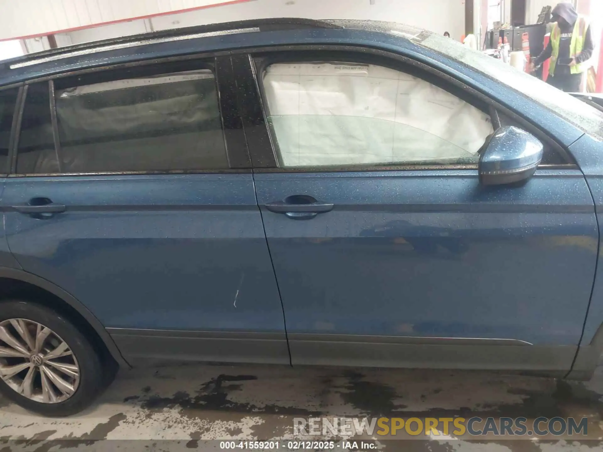 13 fotografías del automóvil dañado 3VV1B7AX1LM134571 VOLKSWAGEN TIGUAN 2020