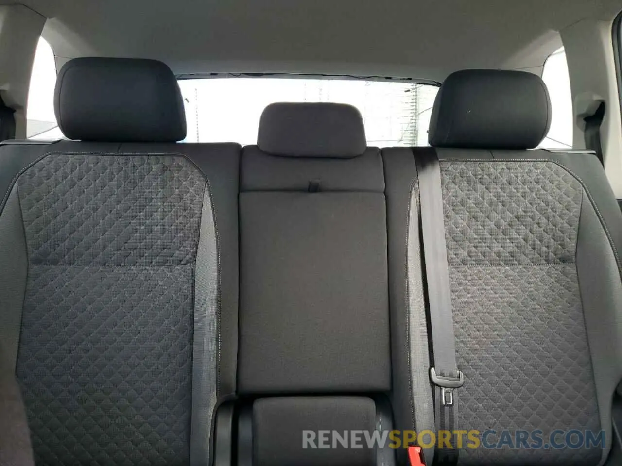 10 fotografías del automóvil dañado 3VV1B7AX2LM014827 VOLKSWAGEN TIGUAN 2020
