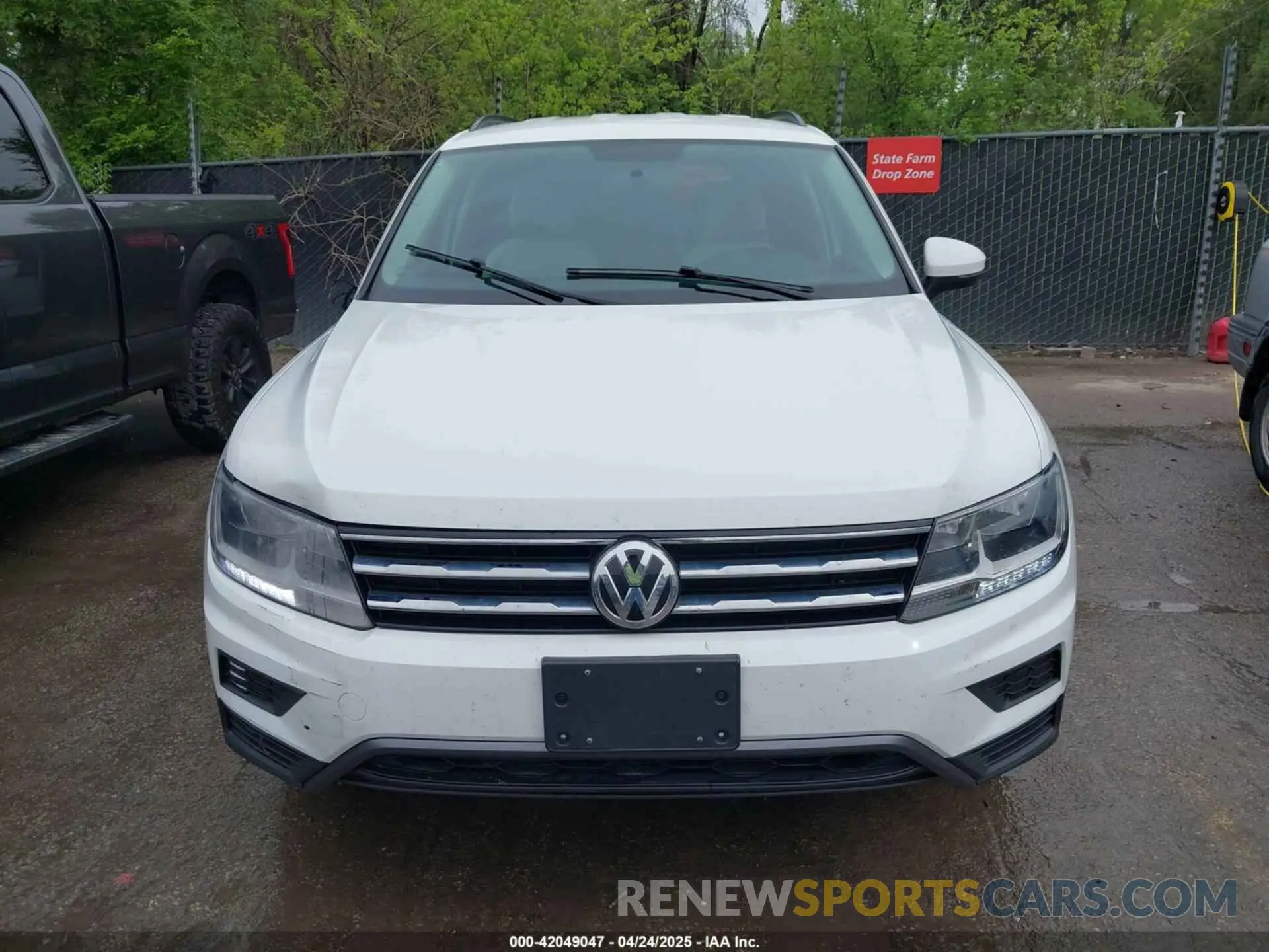 12 fotografías del automóvil dañado 3VV1B7AX2LM078043 VOLKSWAGEN TIGUAN 2020