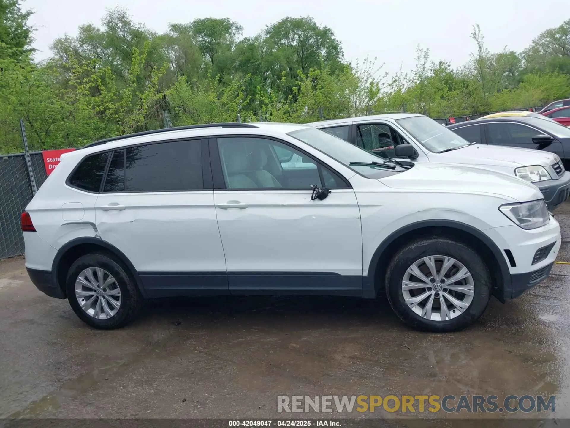 13 fotografías del automóvil dañado 3VV1B7AX2LM078043 VOLKSWAGEN TIGUAN 2020