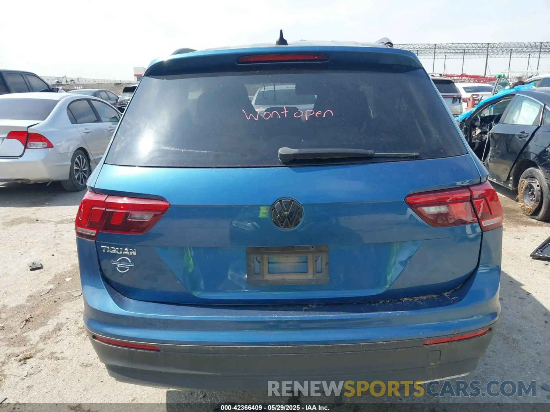 15 fotografías del automóvil dañado 3VV1B7AX2LM143439 VOLKSWAGEN TIGUAN 2020