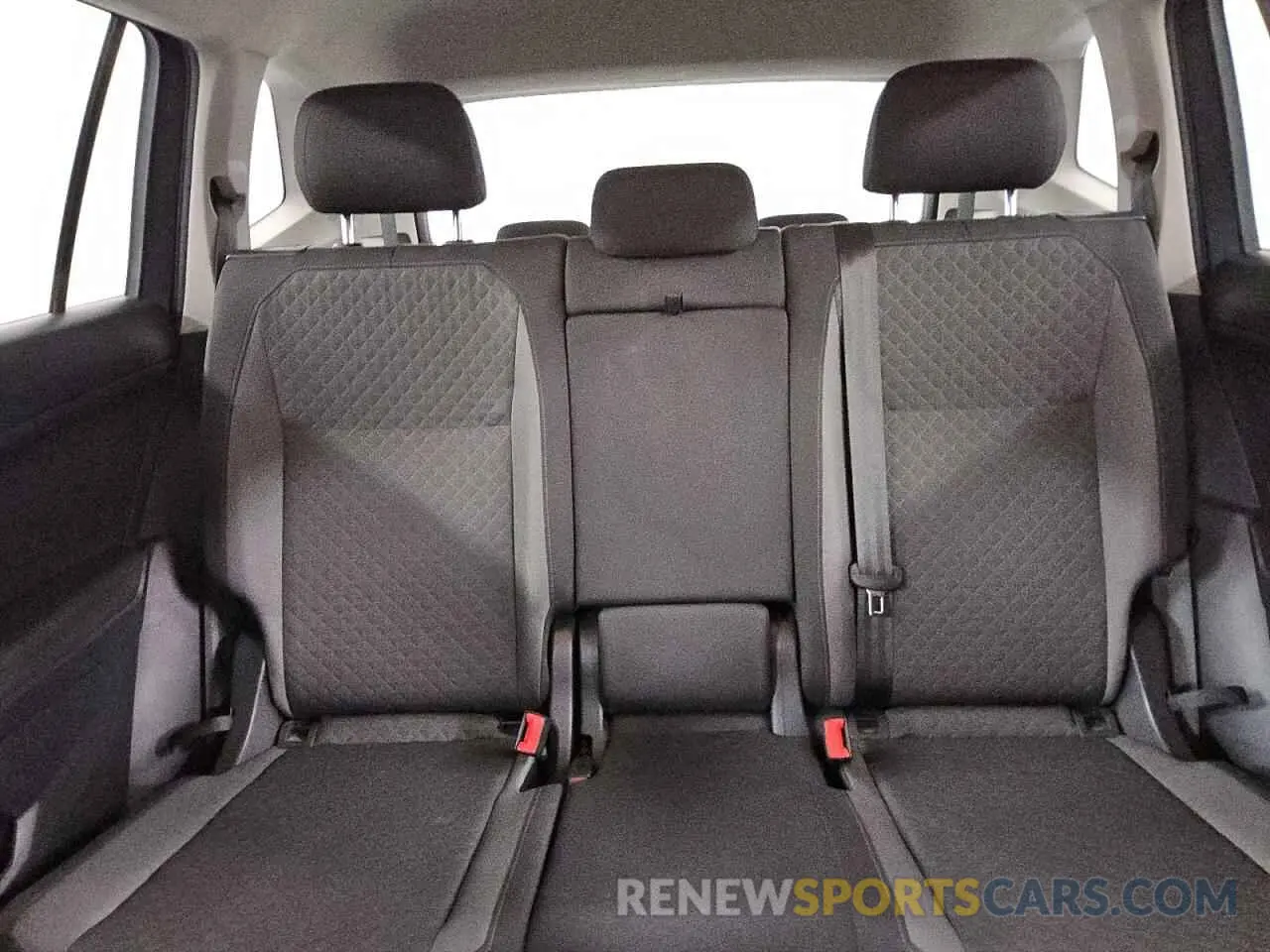 10 fotografías del automóvil dañado 3VV1B7AX3LM004887 VOLKSWAGEN TIGUAN 2020