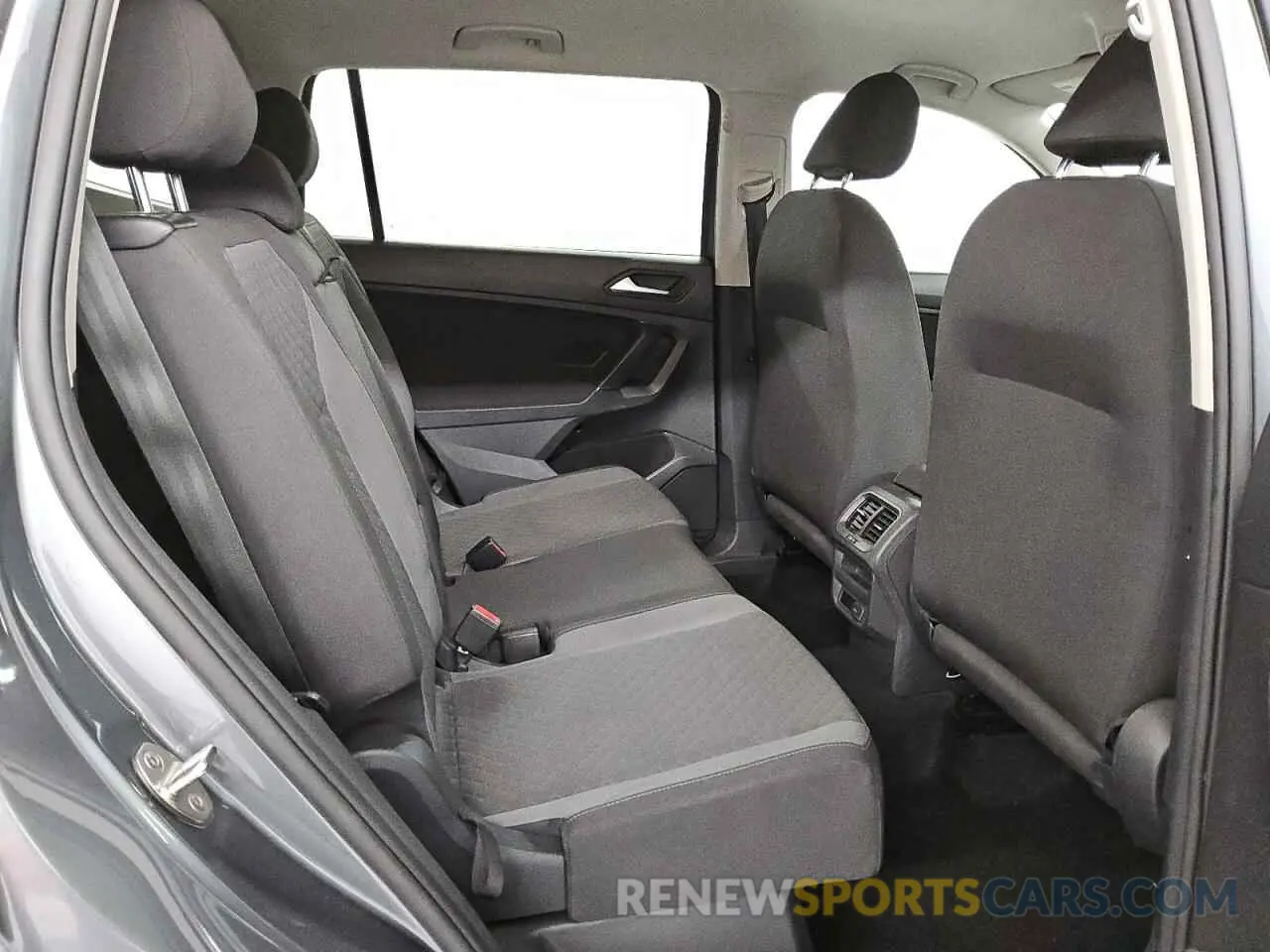 11 fotografías del automóvil dañado 3VV1B7AX3LM004887 VOLKSWAGEN TIGUAN 2020