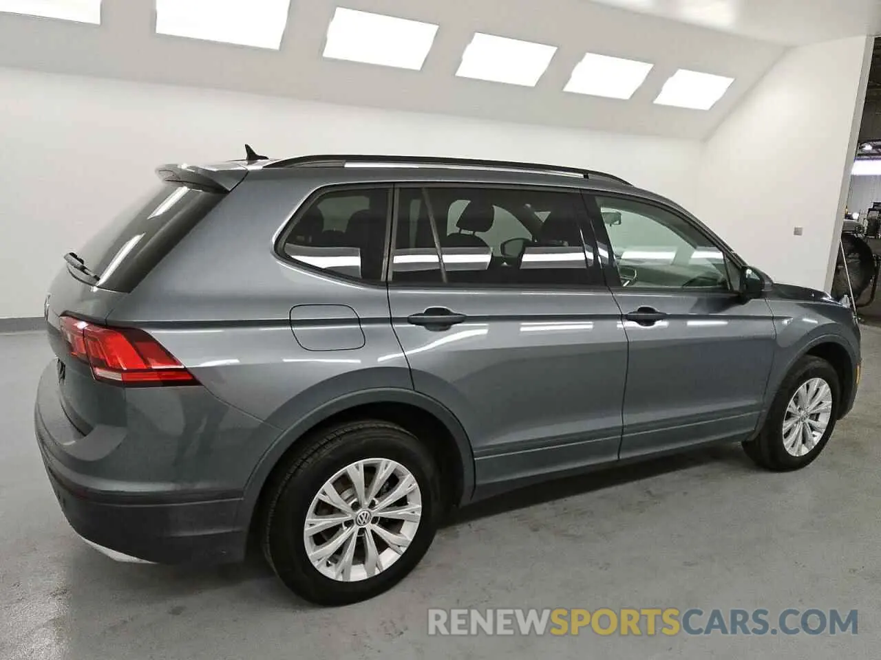 3 fotografías del automóvil dañado 3VV1B7AX3LM004887 VOLKSWAGEN TIGUAN 2020