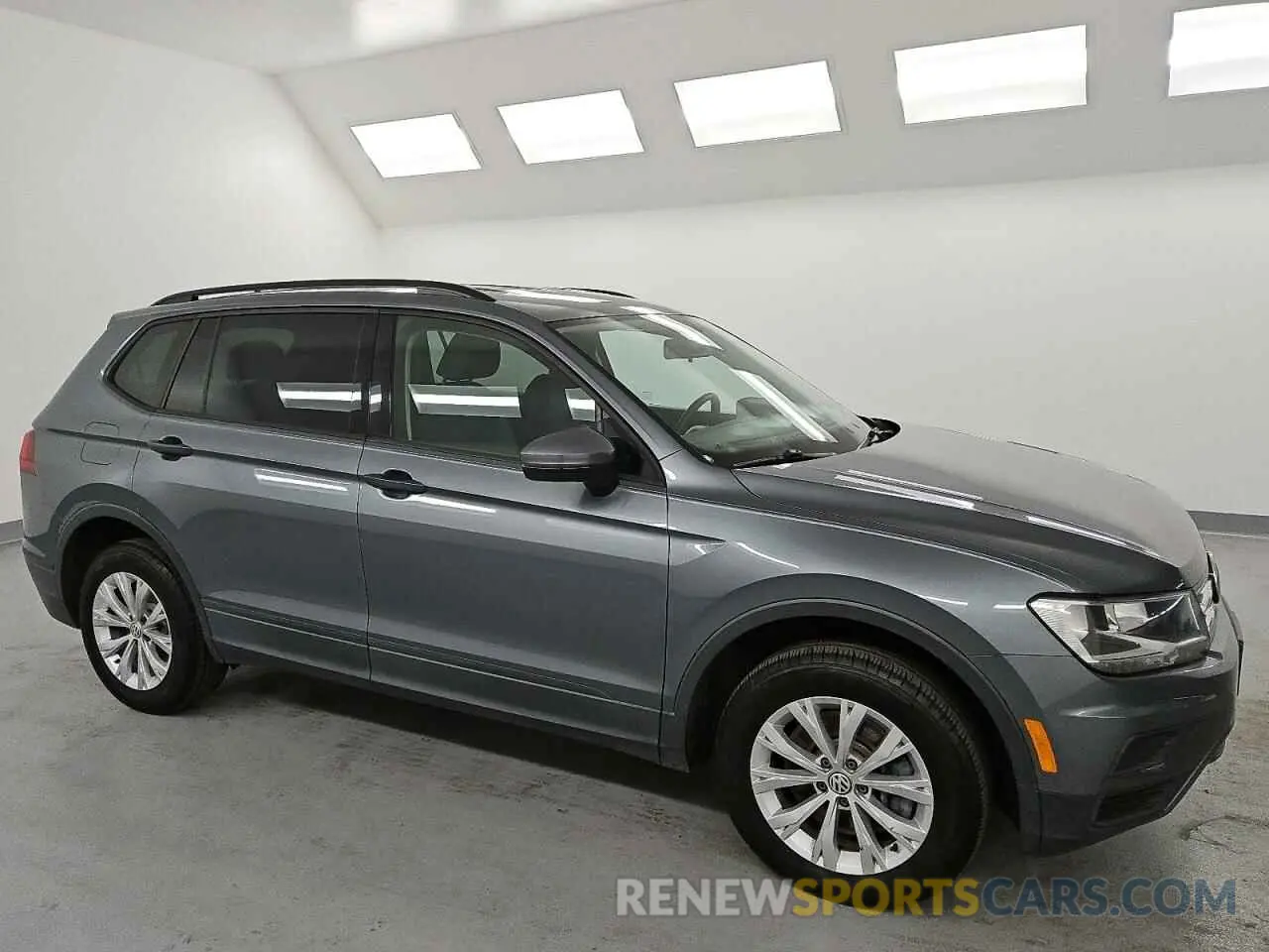 4 fotografías del automóvil dañado 3VV1B7AX3LM004887 VOLKSWAGEN TIGUAN 2020