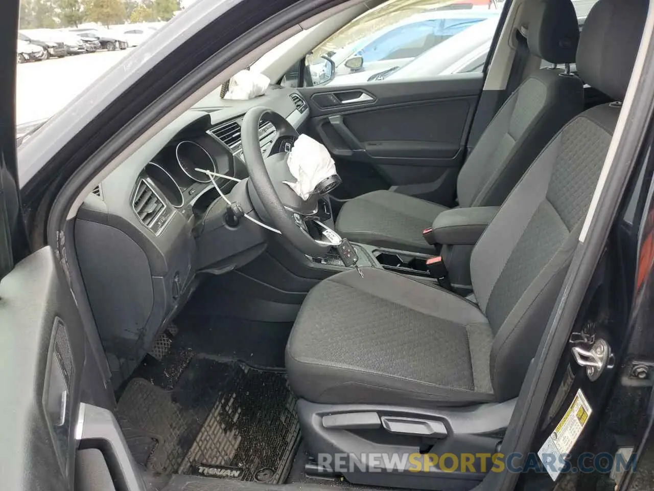 7 fotografías del automóvil dañado 3VV1B7AX3LM161092 VOLKSWAGEN TIGUAN 2020