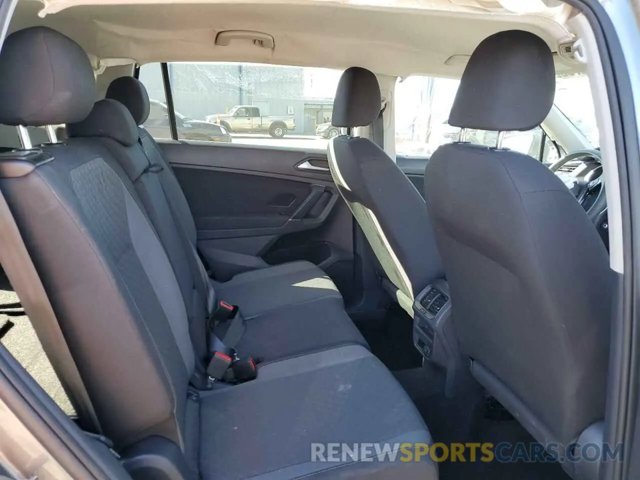 11 fotografías del automóvil dañado 3VV1B7AX4LM004607 VOLKSWAGEN TIGUAN 2020