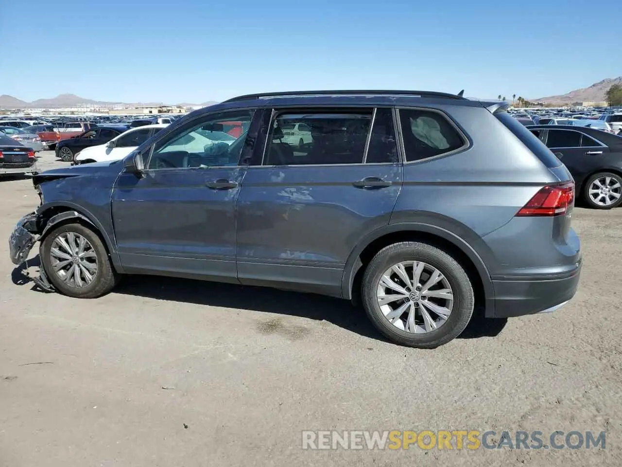 2 fotografías del automóvil dañado 3VV1B7AX4LM004607 VOLKSWAGEN TIGUAN 2020