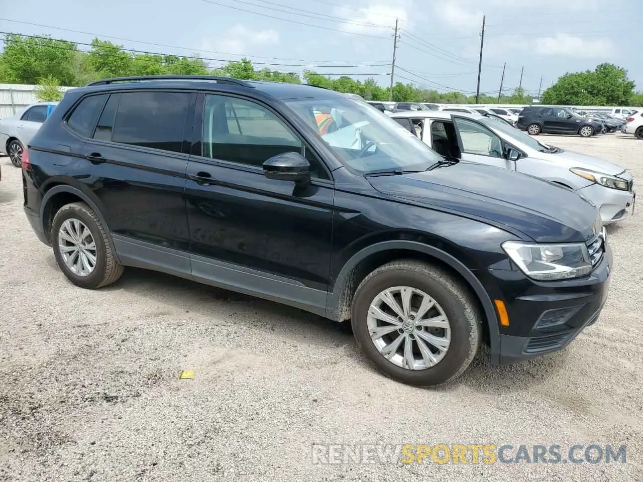 4 fotografías del automóvil dañado 3VV1B7AX4LM041365 VOLKSWAGEN TIGUAN 2020