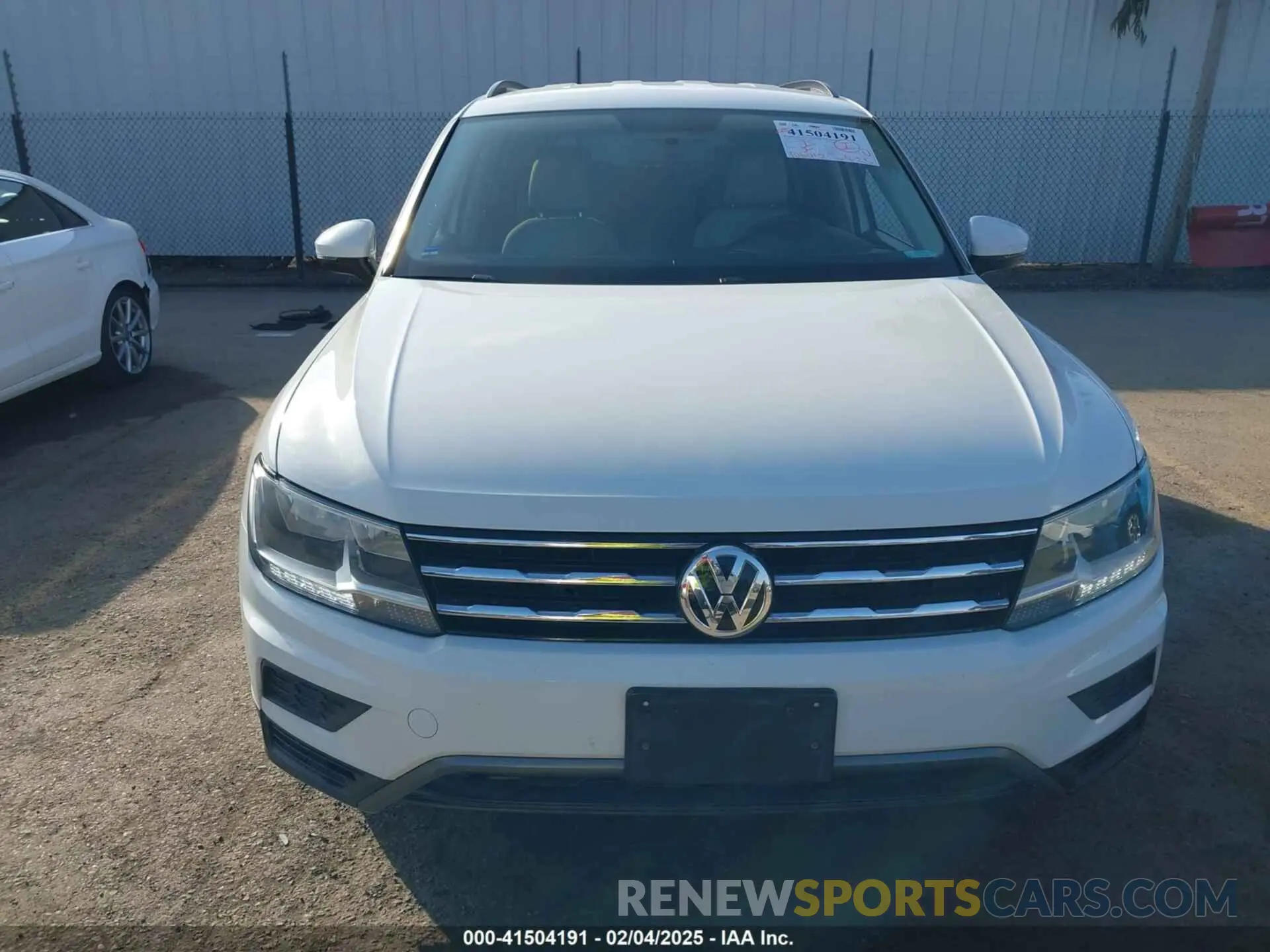13 fotografías del automóvil dañado 3VV1B7AX4LM098567 VOLKSWAGEN TIGUAN 2020