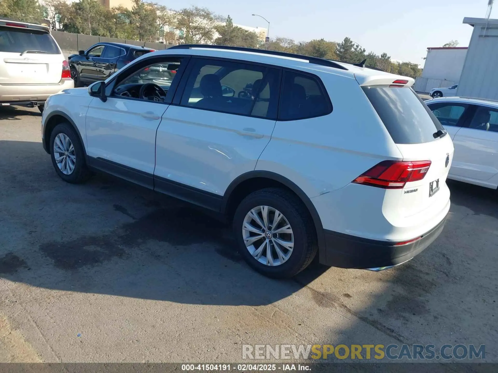 3 fotografías del automóvil dañado 3VV1B7AX4LM098567 VOLKSWAGEN TIGUAN 2020