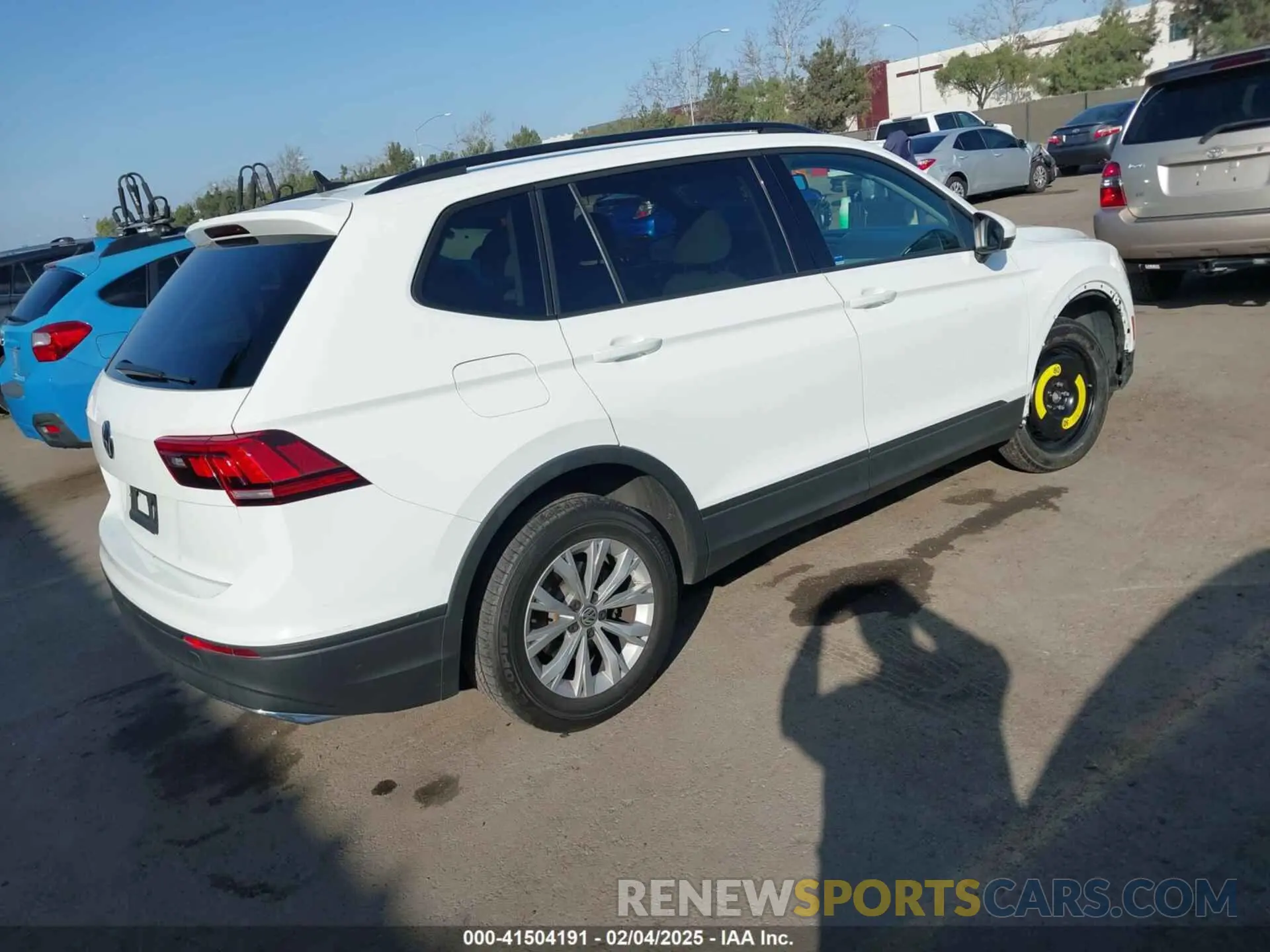 4 fotografías del automóvil dañado 3VV1B7AX4LM098567 VOLKSWAGEN TIGUAN 2020