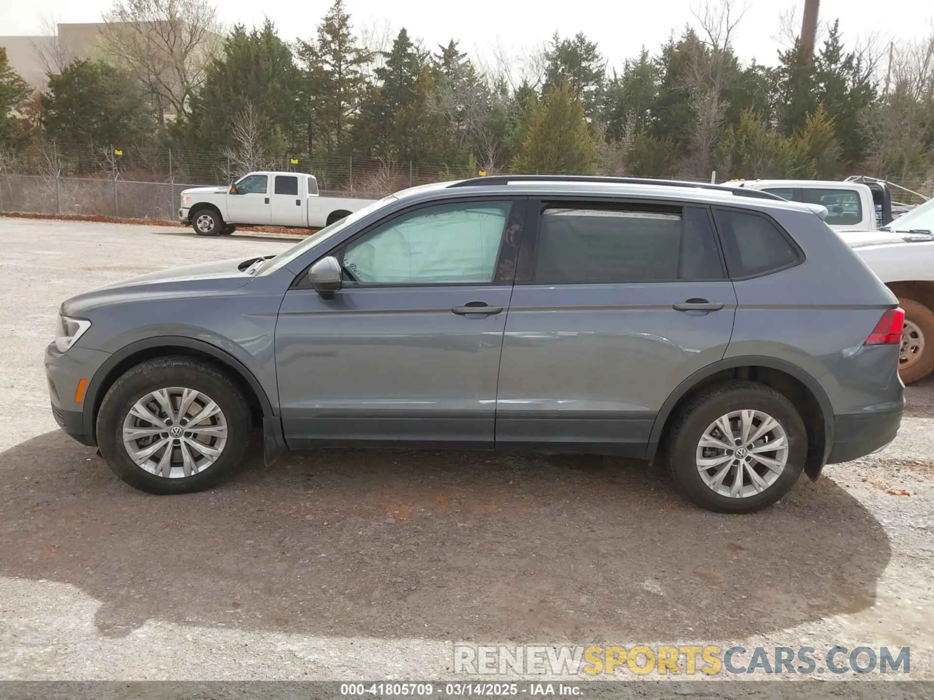 14 fotografías del automóvil dañado 3VV1B7AX5LM159943 VOLKSWAGEN TIGUAN 2020
